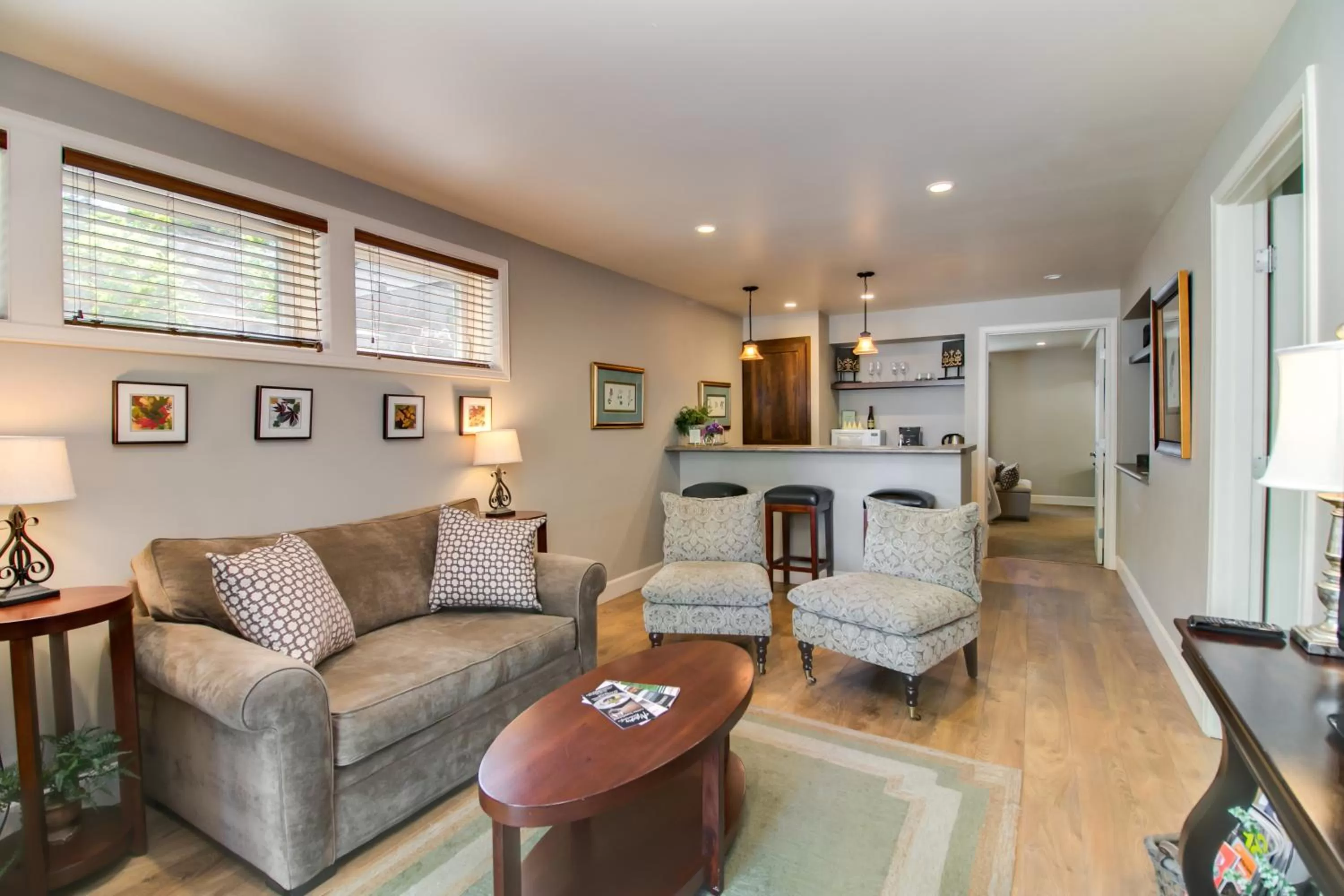 Seating area in Winchester Inn