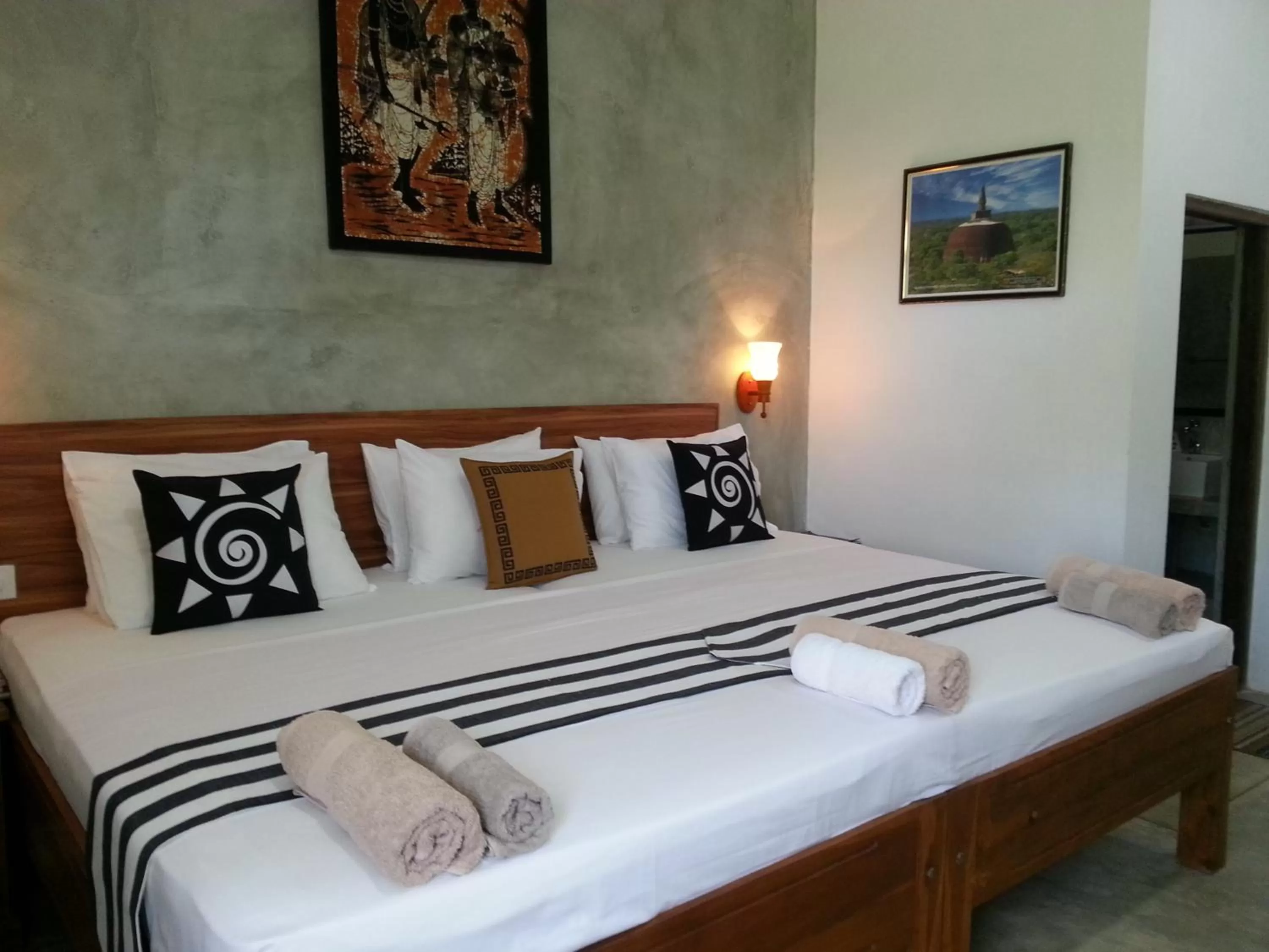 Bed in Green Wood Villa Negombo