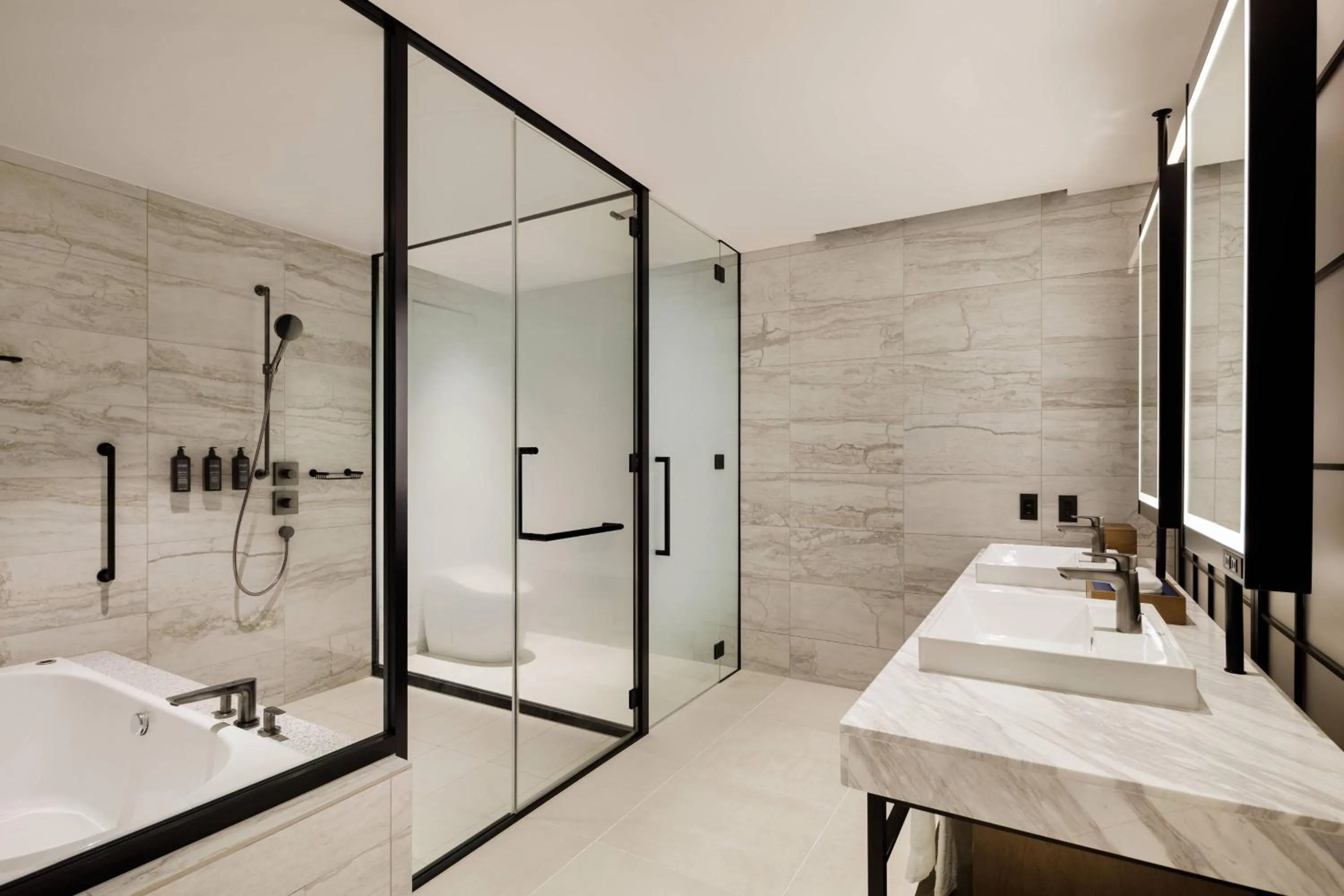 Bathroom in Sheraton Kagoshima