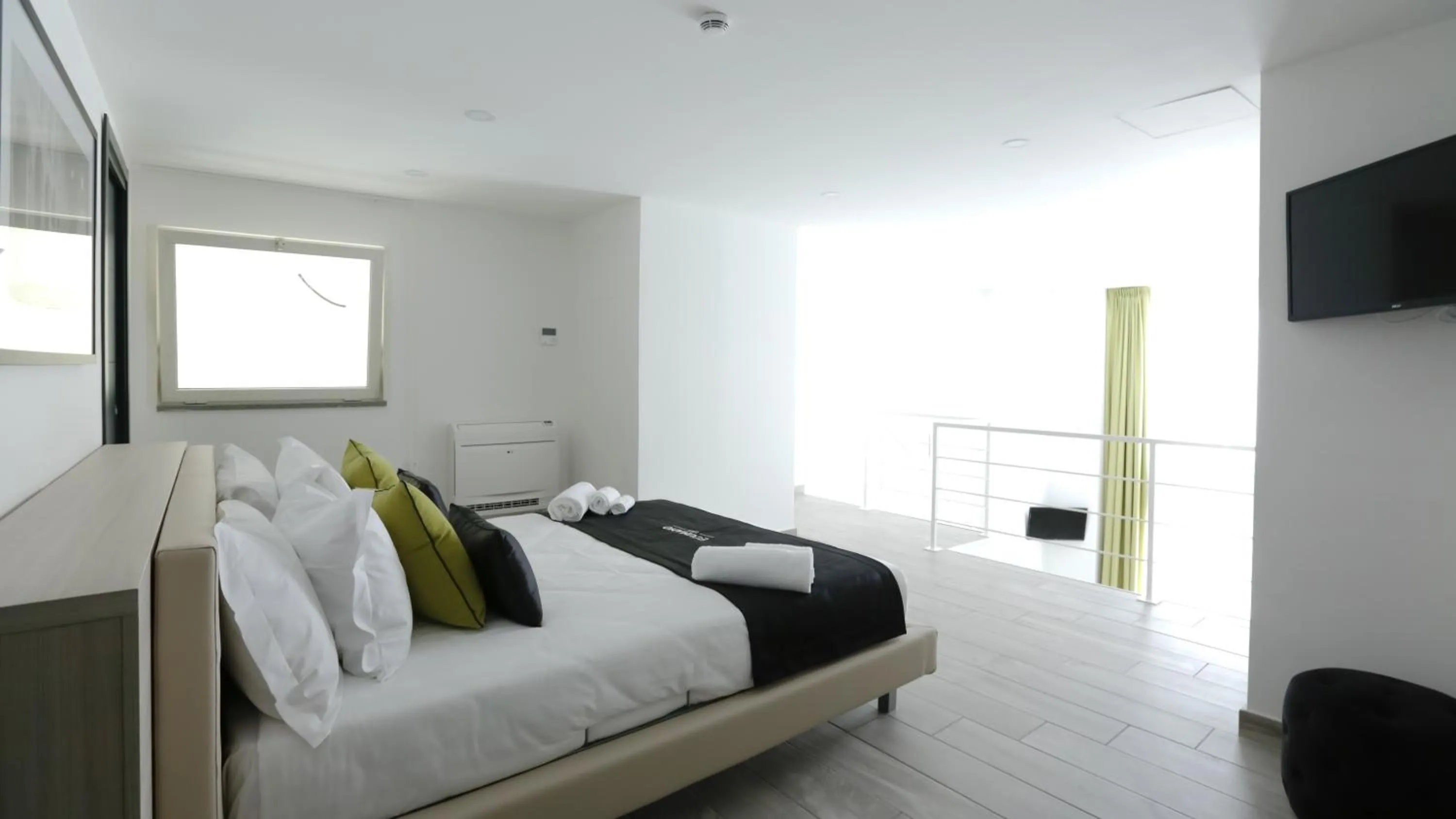 Bedroom, Bed in Ecumano Space