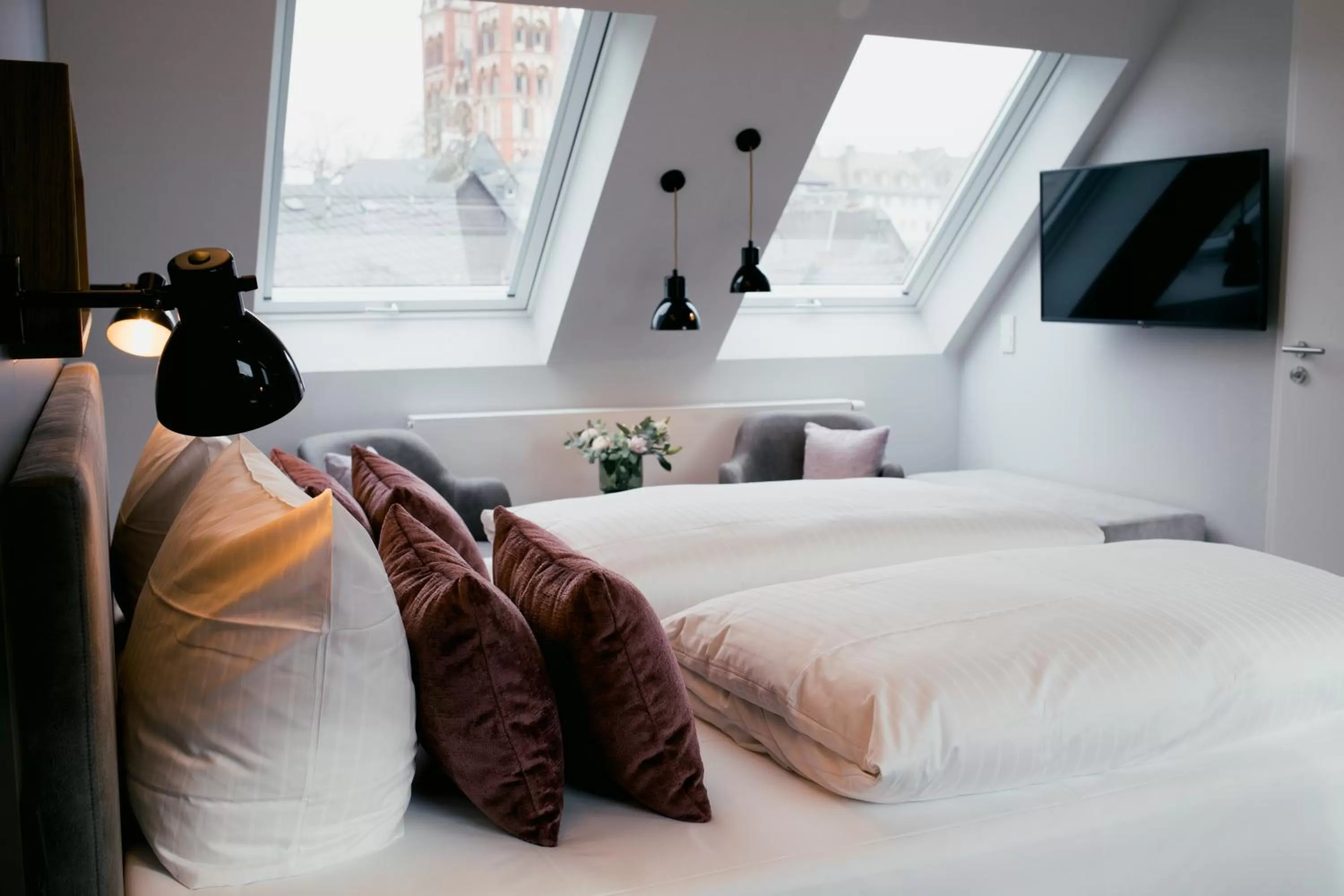 View (from property/room), Bed in DOM Hotel LIMBURG