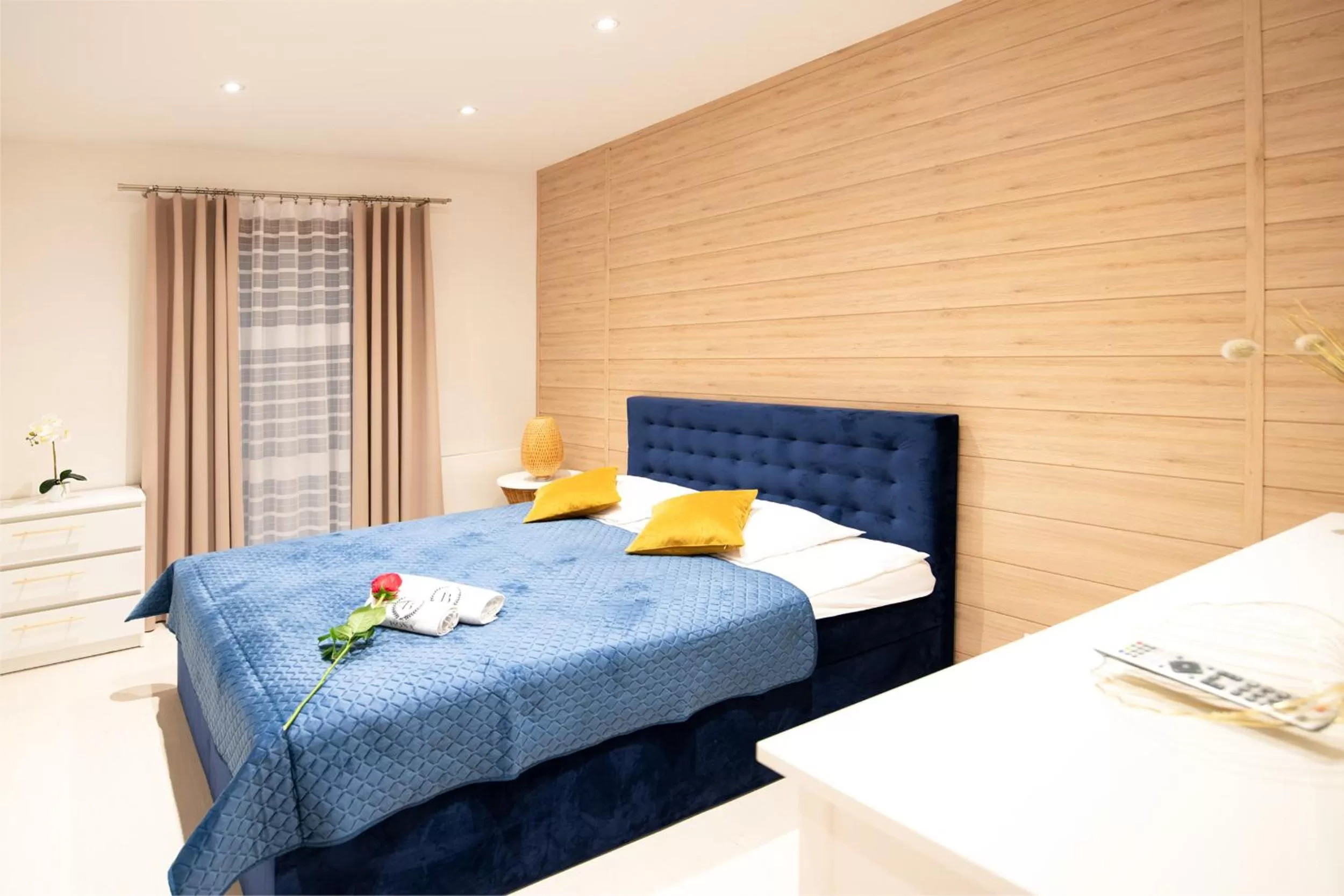 Bed in Jacuzzi SPA Prestige