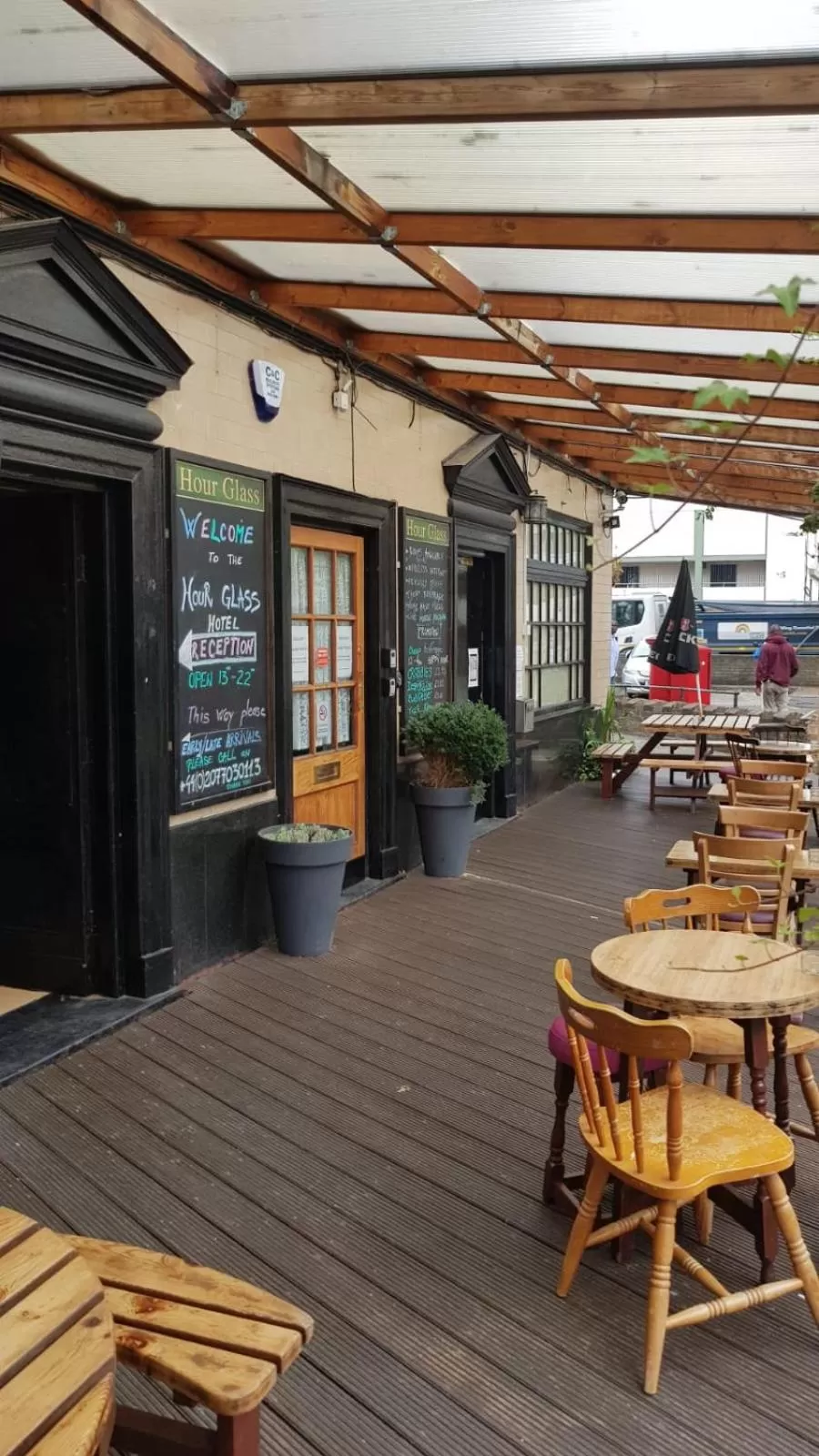 Patio in Hour Glass Hotel