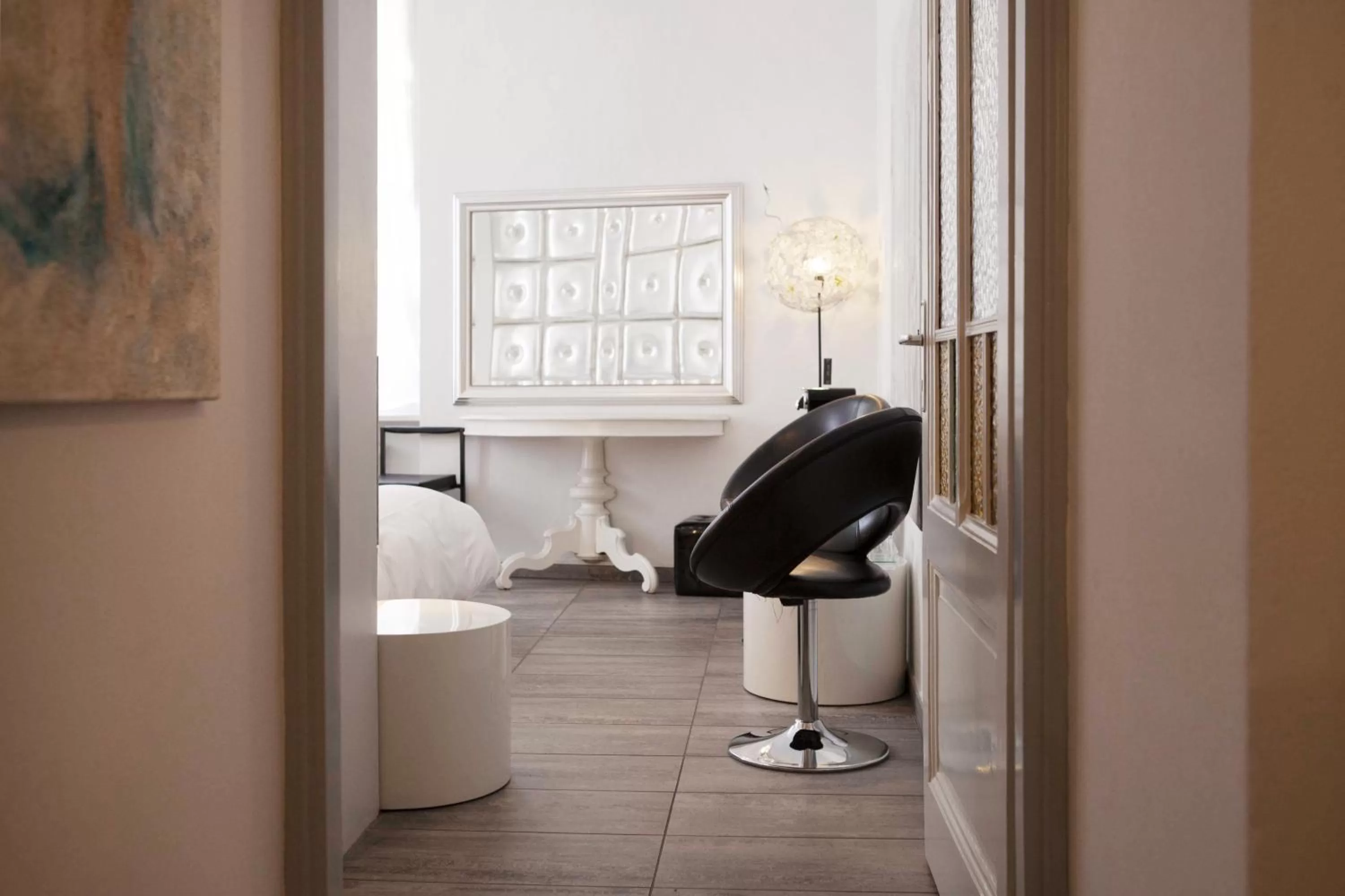 Bedroom in Caffè dell'Arte Boutique Rooms Locarno