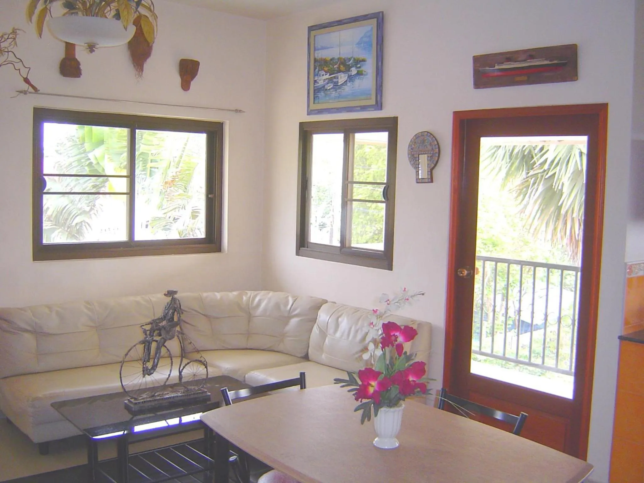 Communal lounge/ TV room in Mini-golf **** & Resort Ubon Ratchathani