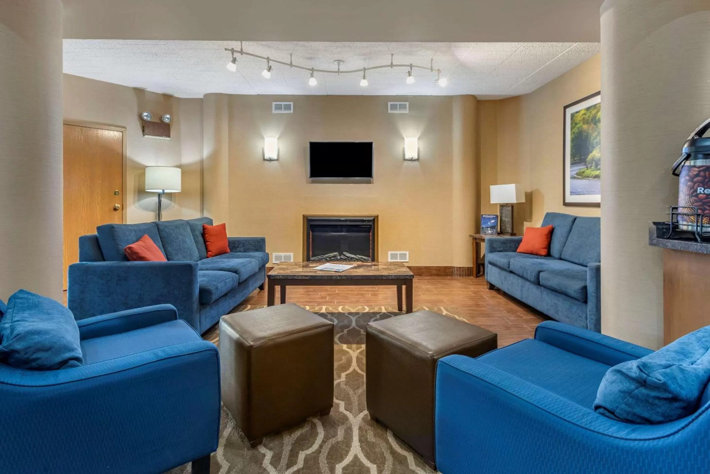 Lobby or reception in Comfort Inn West Hazleton