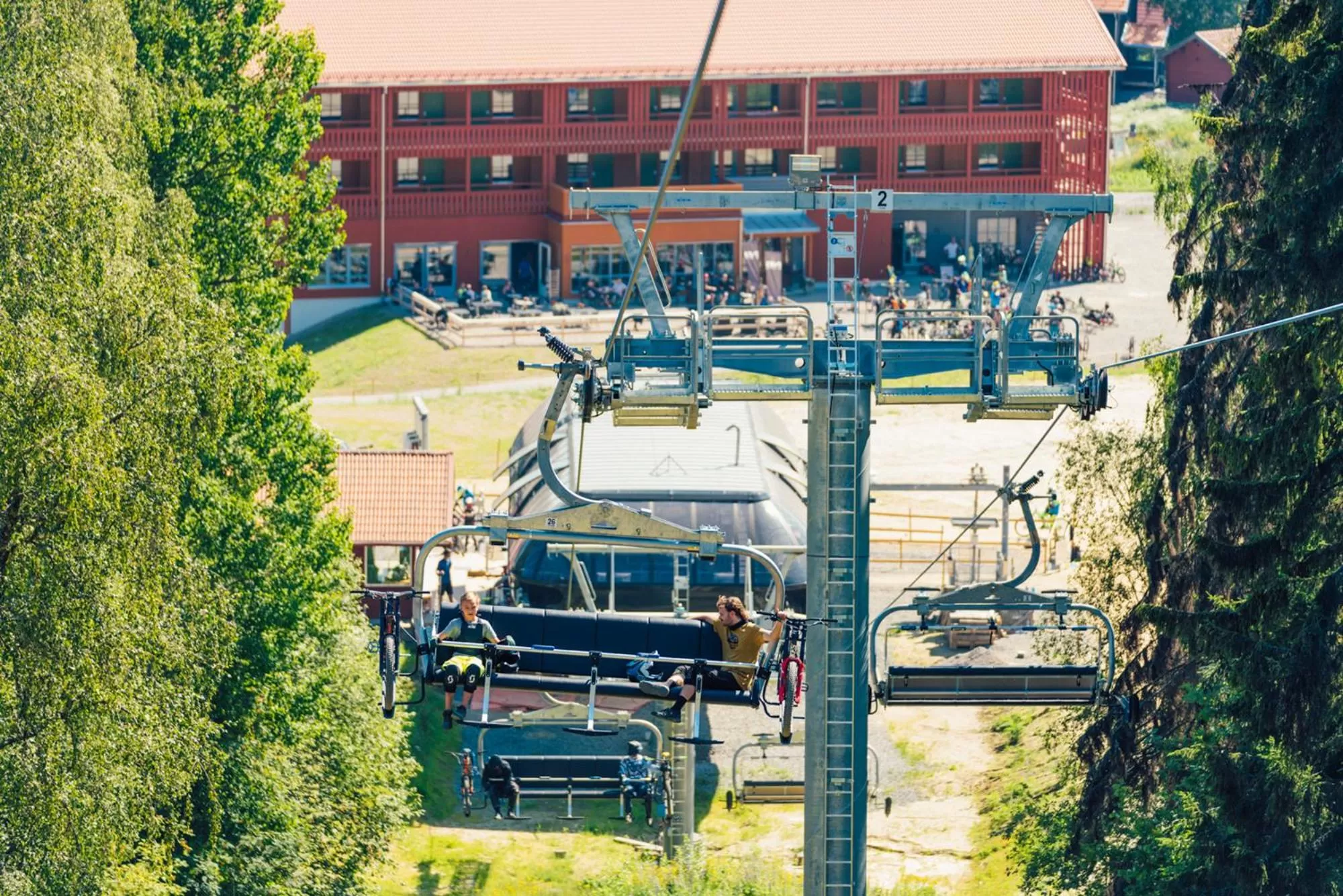 Property building in JBP Hotell