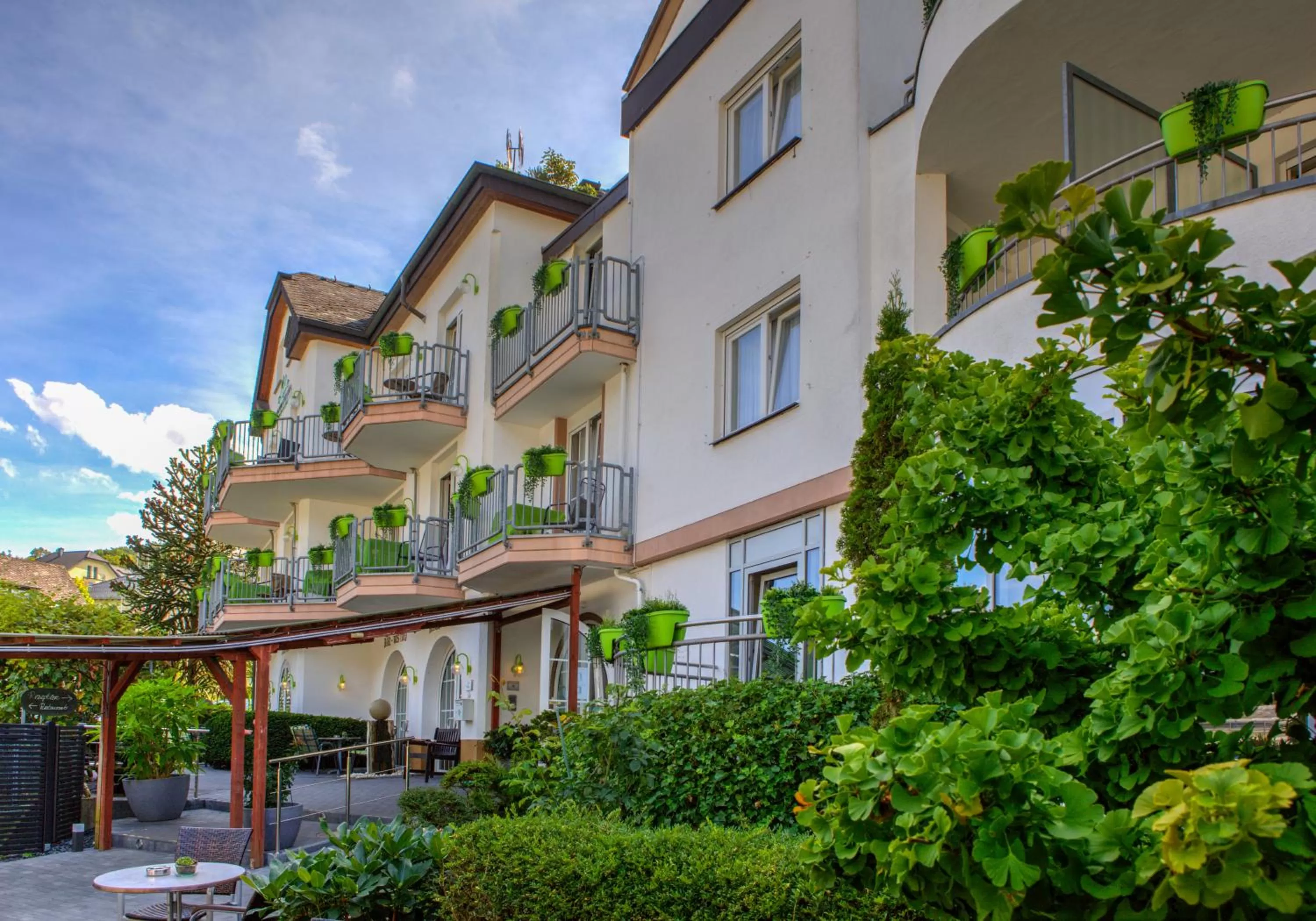 Property building in Moselromantik Hotel Am Panoramabogen