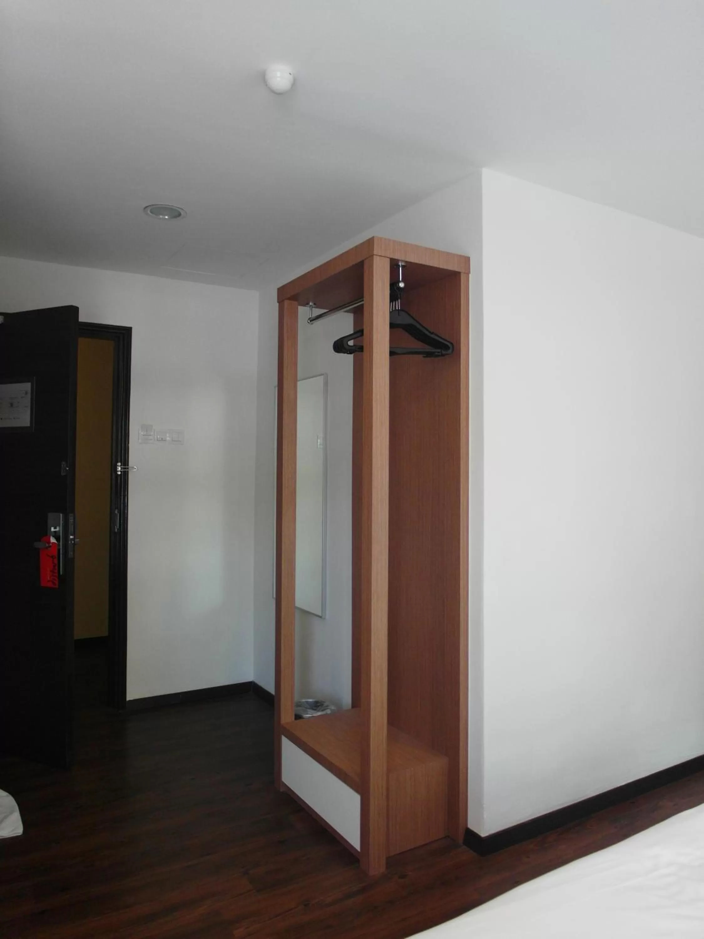 Photo of the whole room in Nagoya Inn Hotel