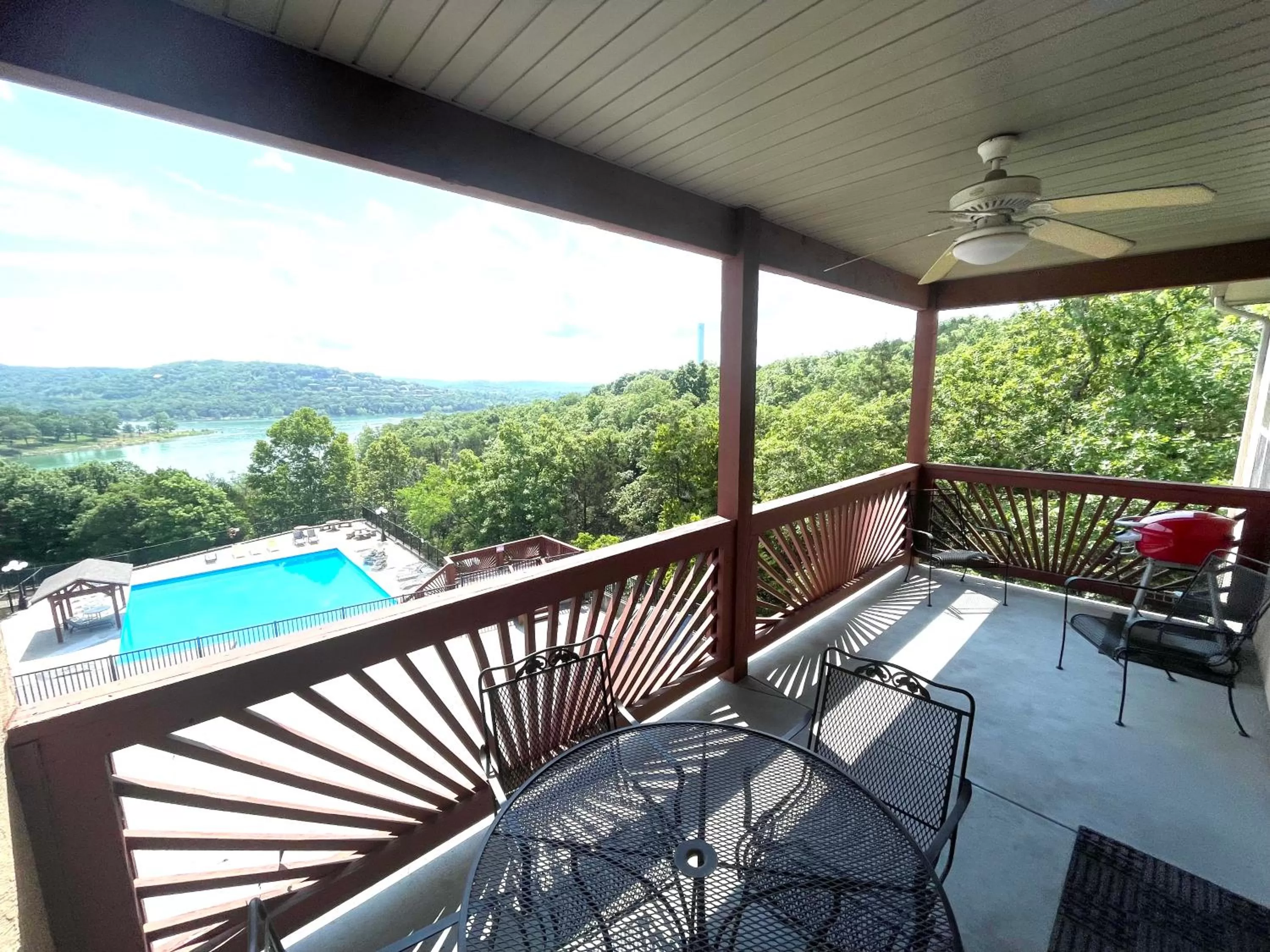 Patio in Rockwood Condos on Table Rock Lake With Boat Slips