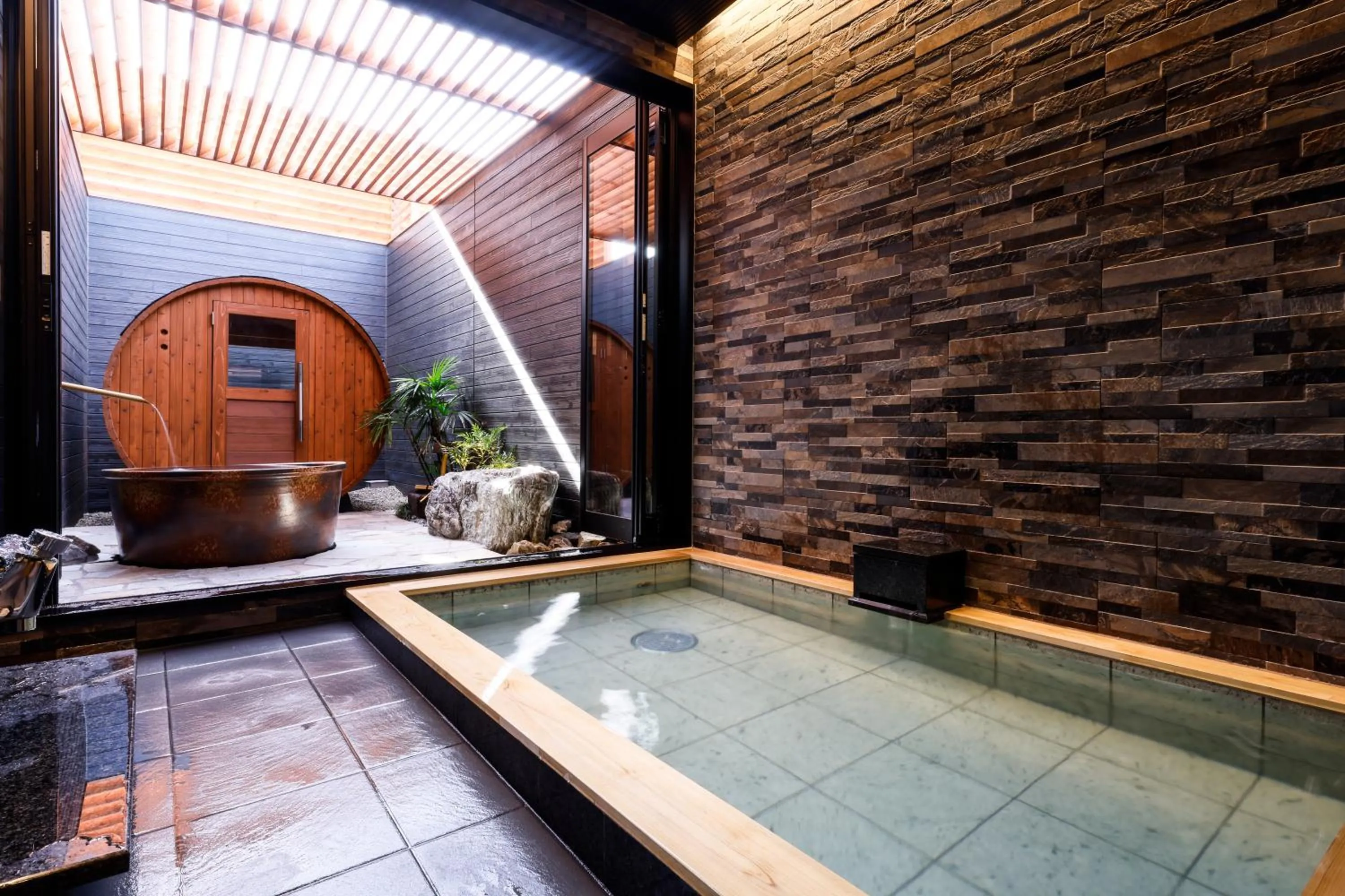 Kansai Airport Spa Hotel Garden Palace
