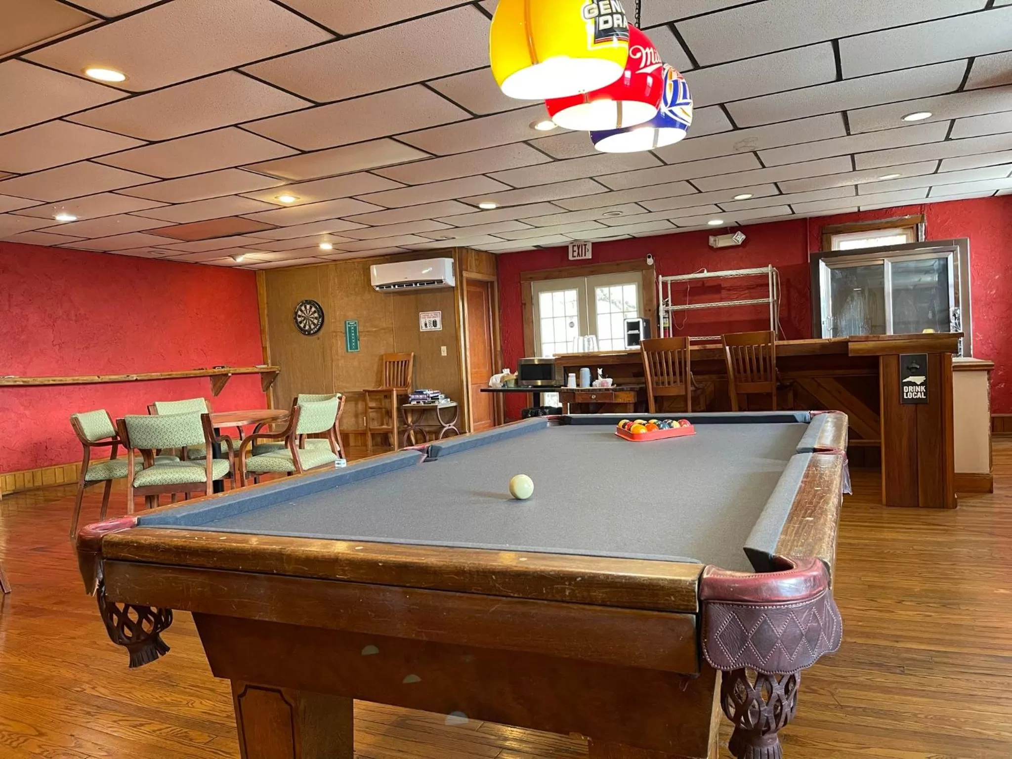 Billiards in Skyline Village Inn