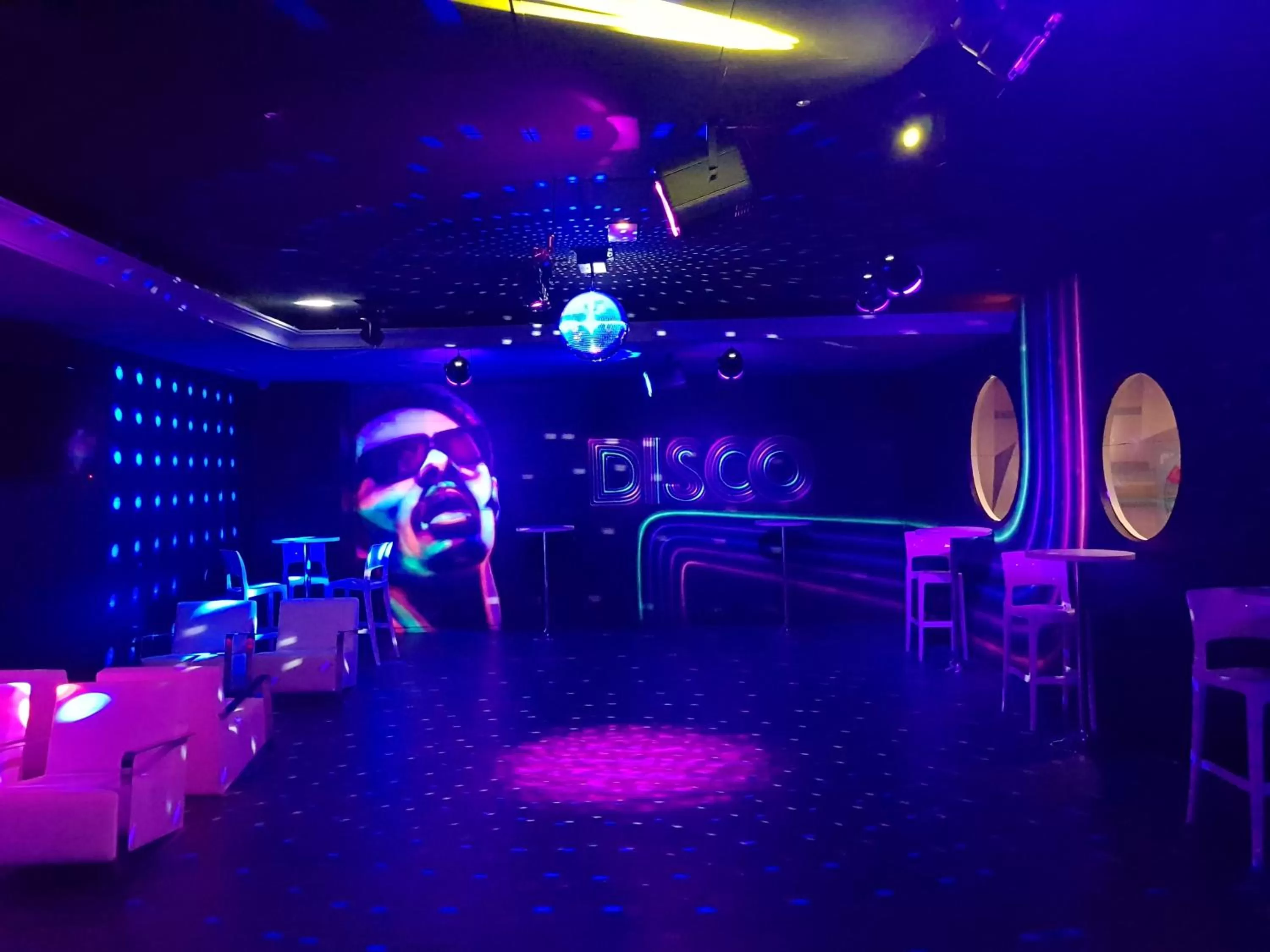 Property building, Banquet Facilities in Spa Hotel Ciudad de Teruel