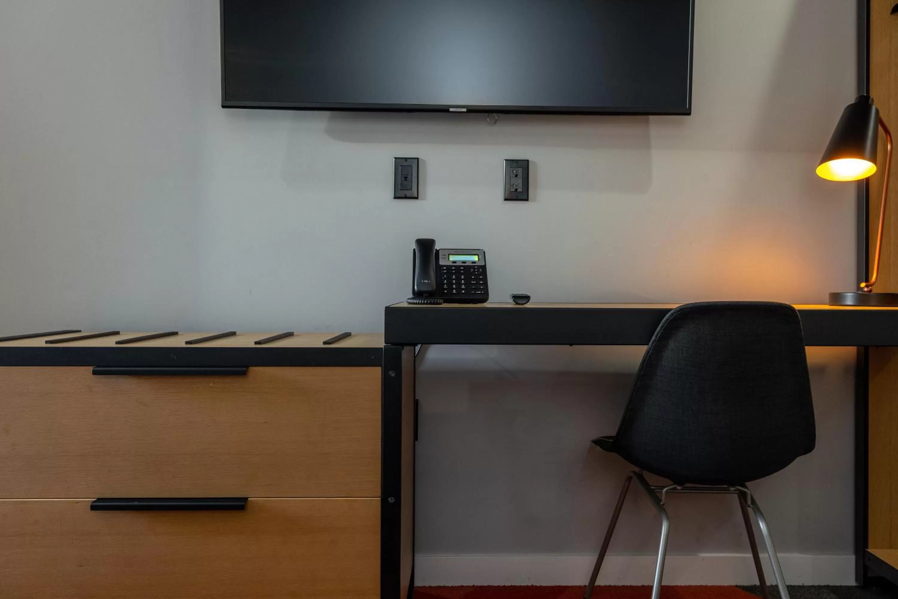 Bedroom in Infinity Hotel San Francisco, Tapestry Collection by Hilton