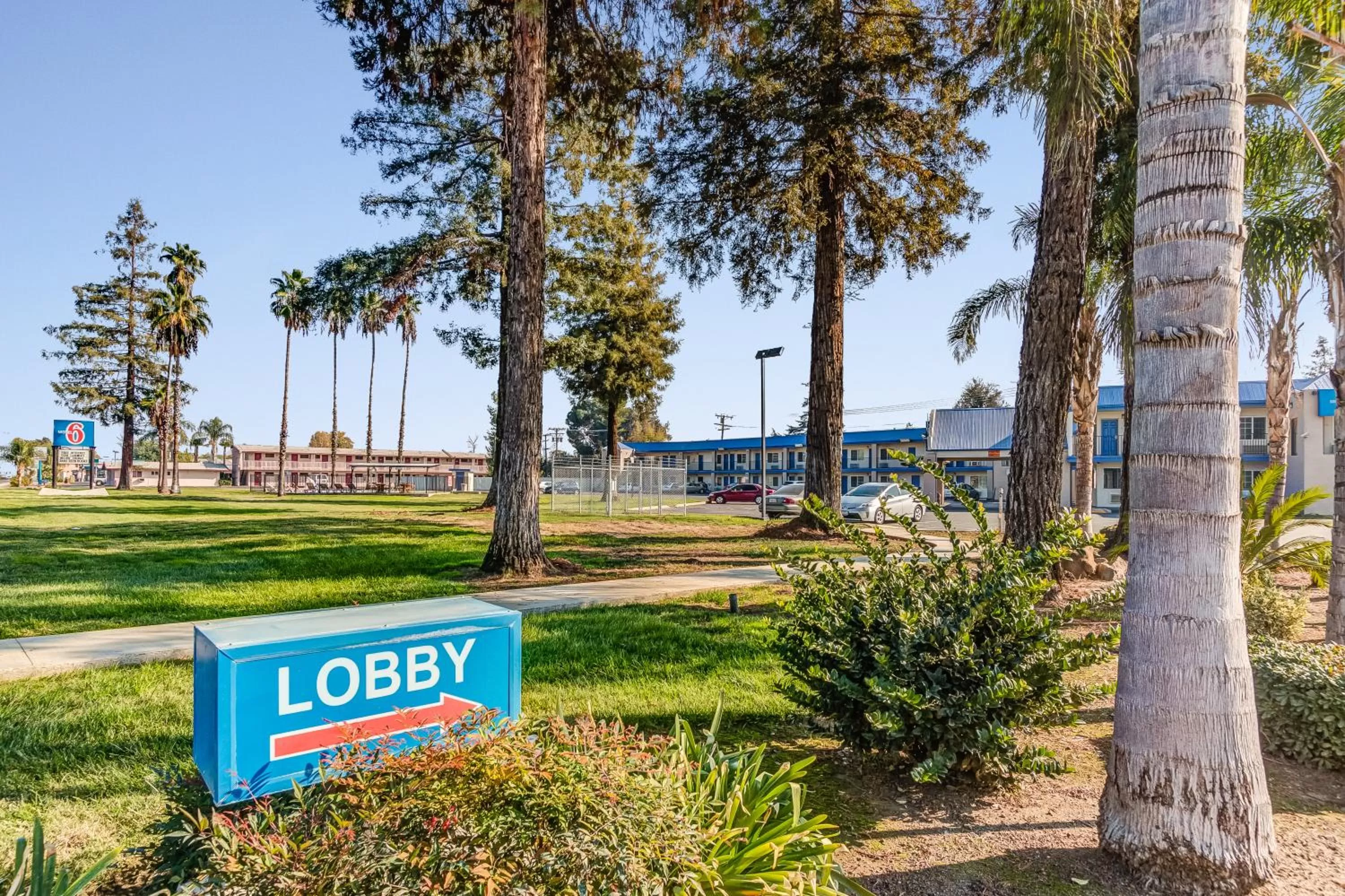 Lobby or reception in Motel 6-Visalia, CA