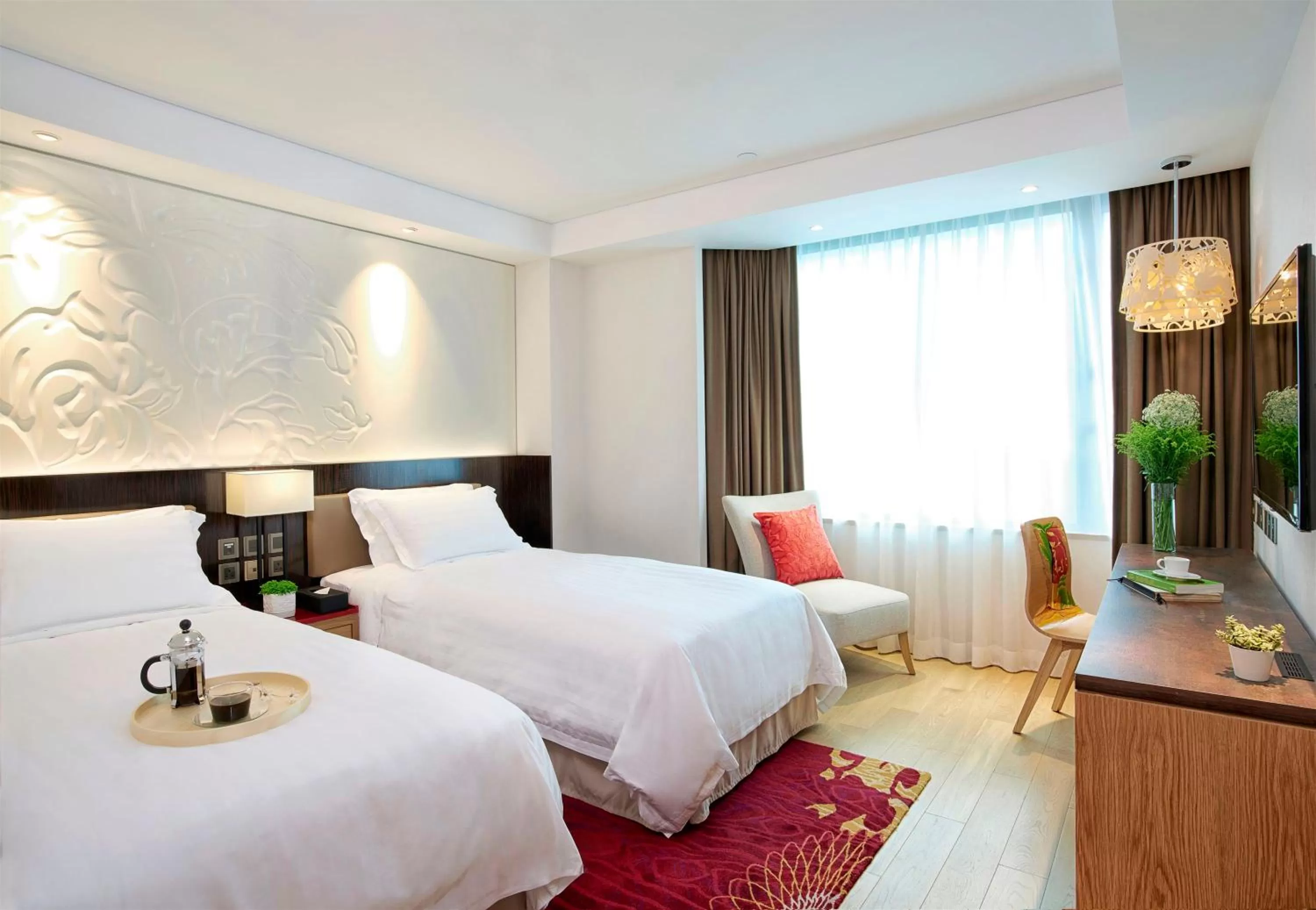 Photo of the whole room, Bed in Wharney Hotel