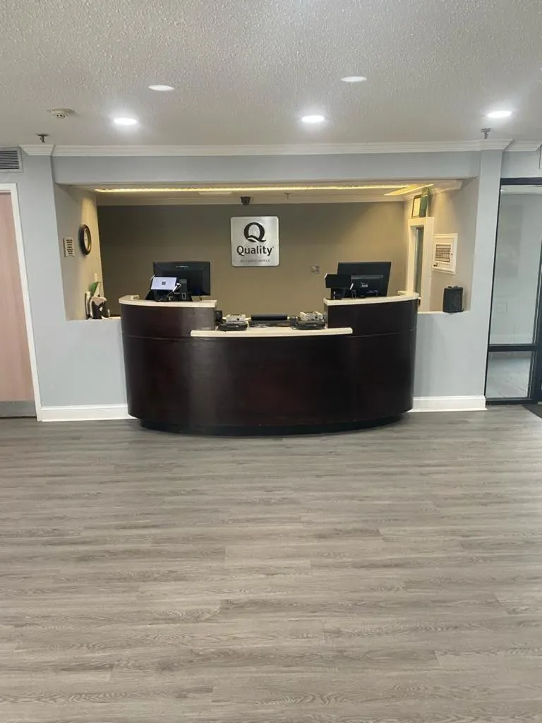 Lobby or reception in Quality Inn Colchester - Burlington