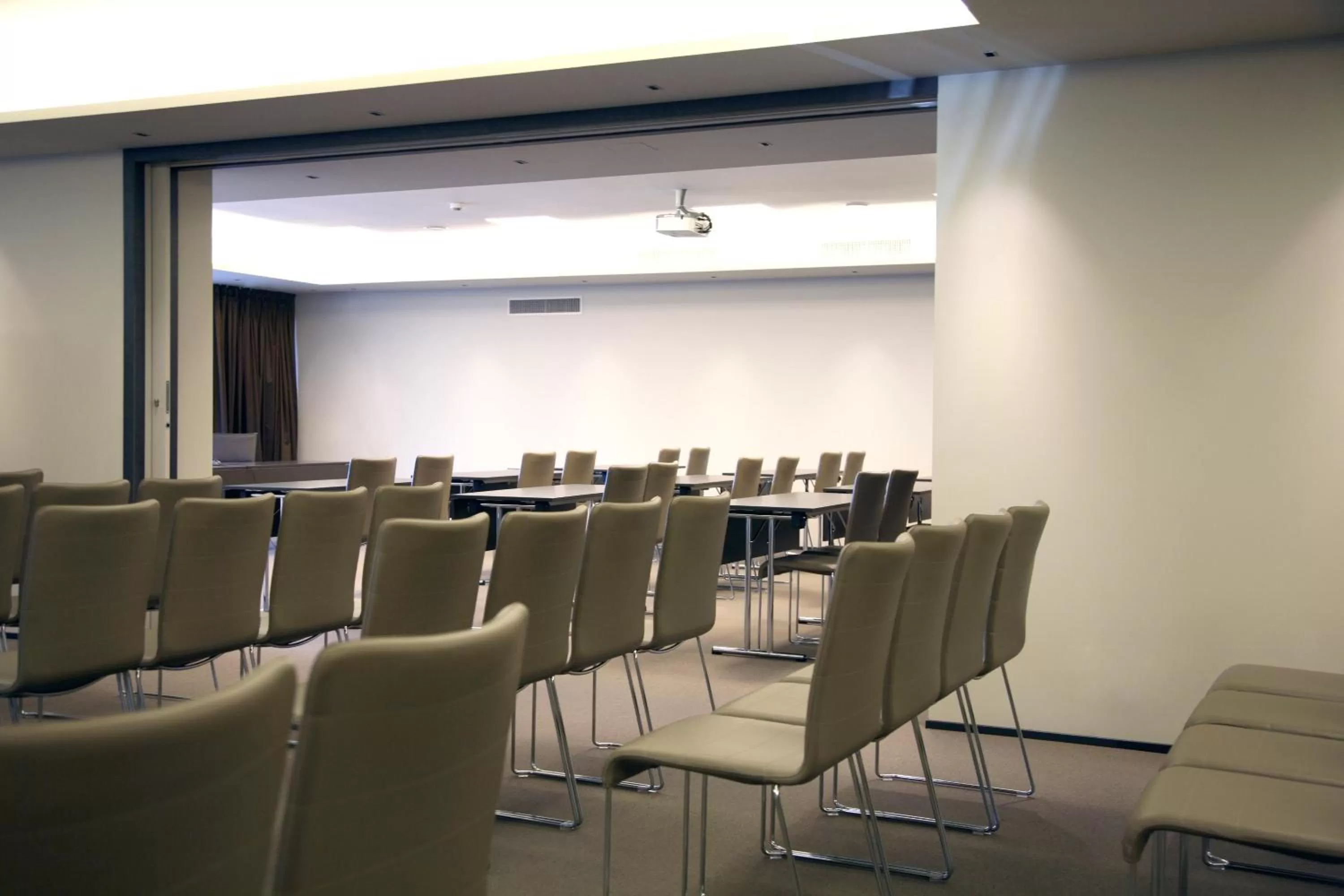 Business facilities in Ego Hotel