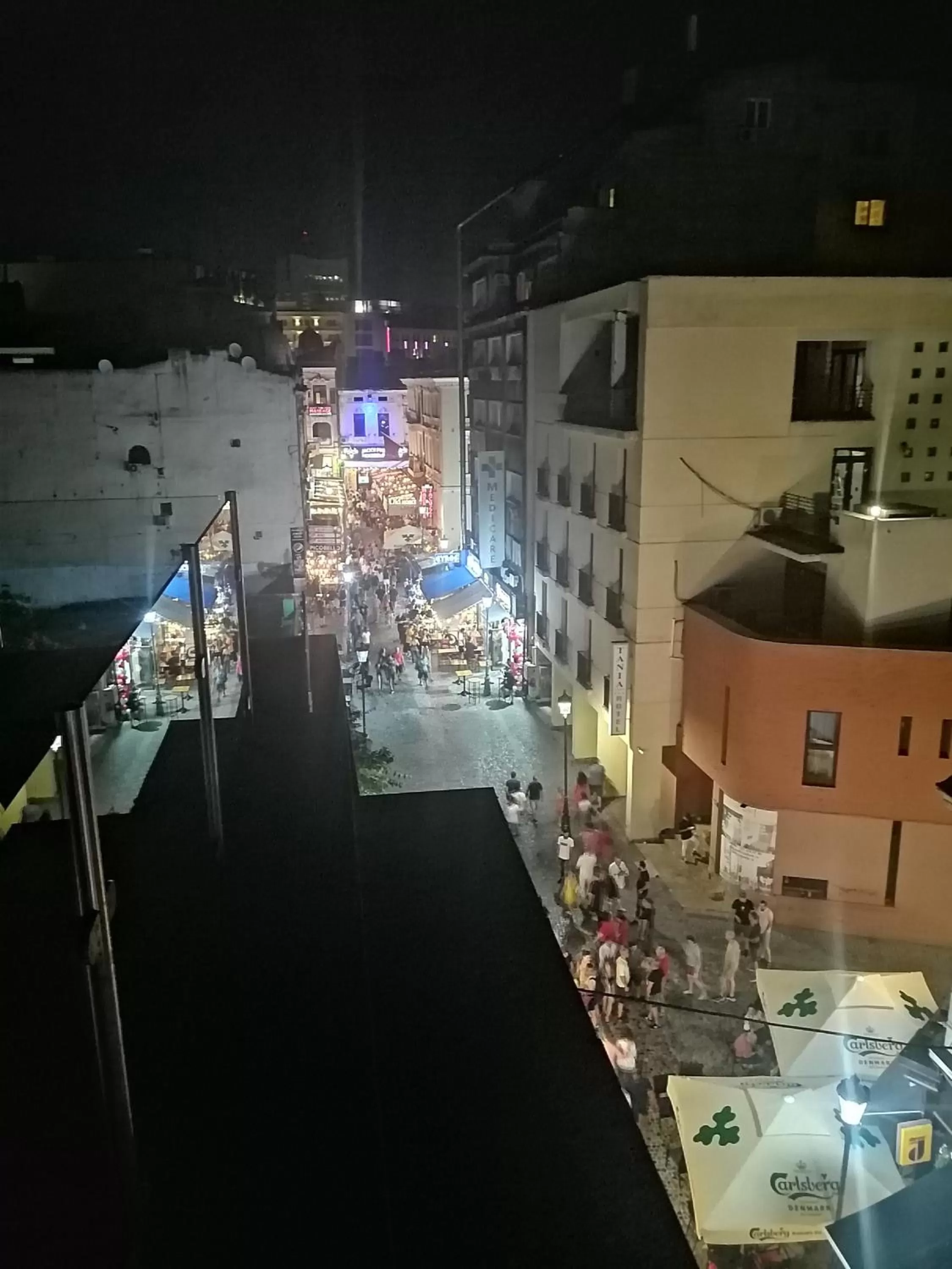 Night in New Era Hotel Old Town Party Zone Bucharest- parking with fee nearby - NOT at the hotel !