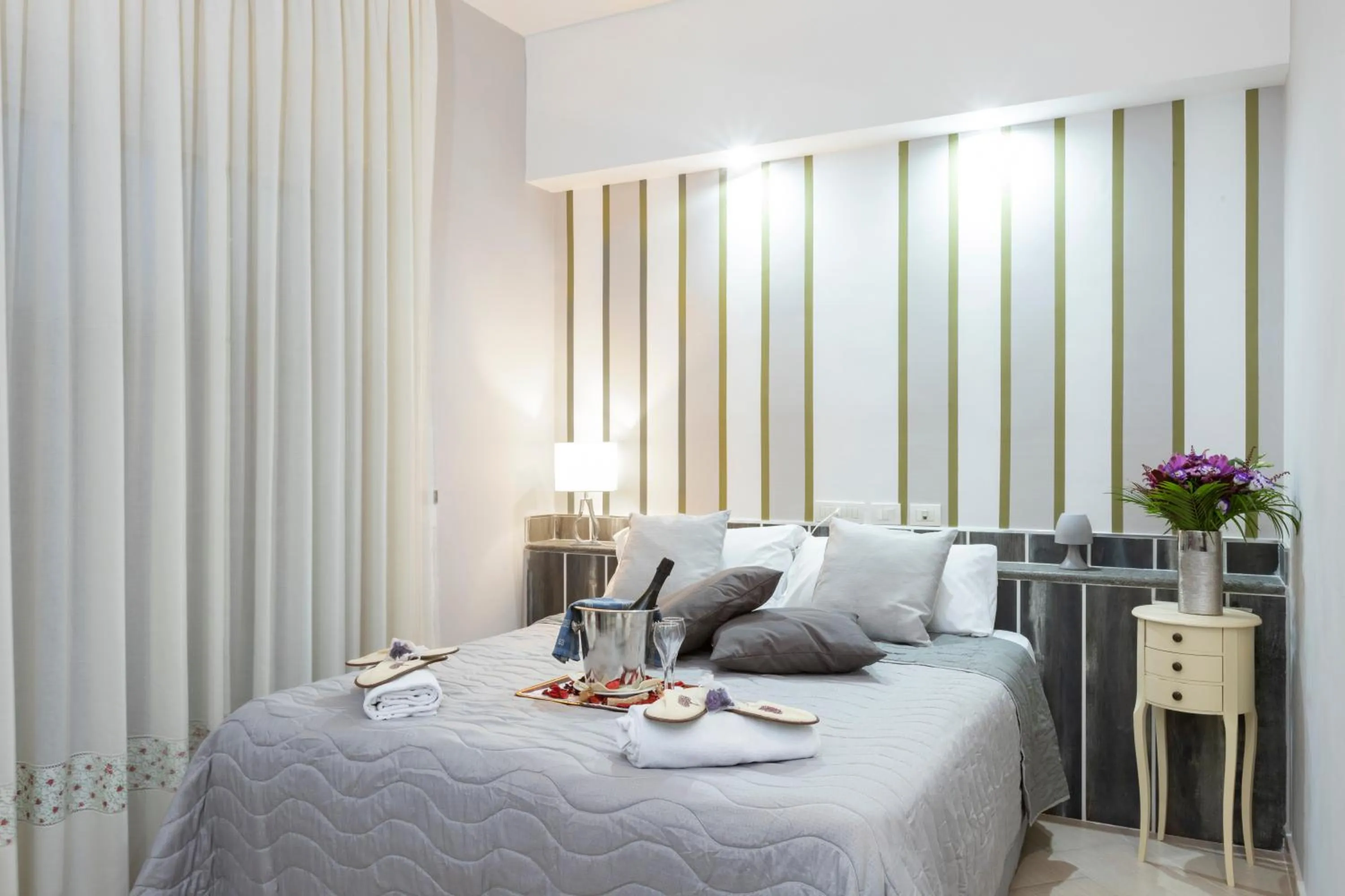 Bed in Hotel San Paolo