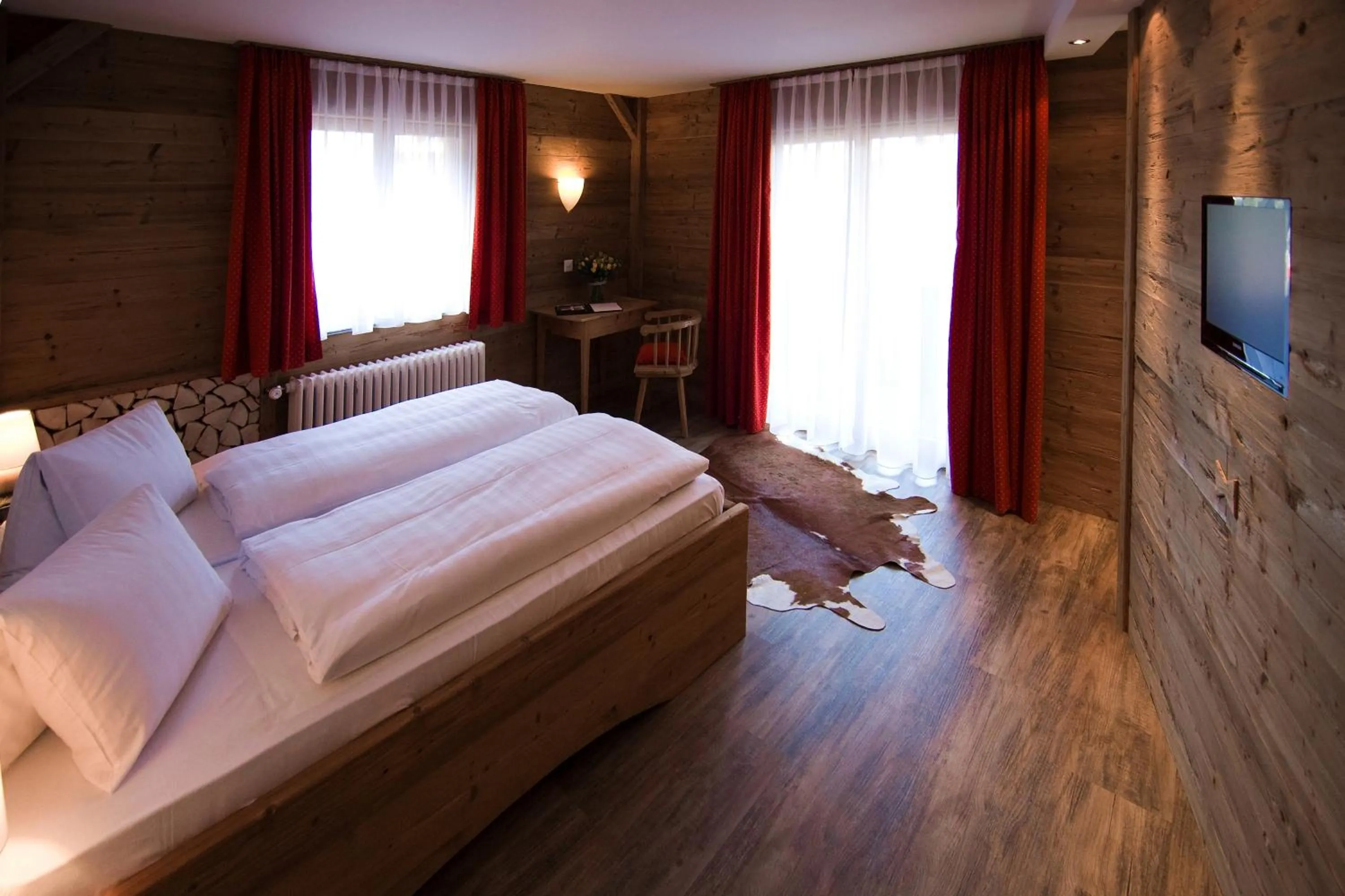 Photo of the whole room, Bed in Arosa Vetter Hotel