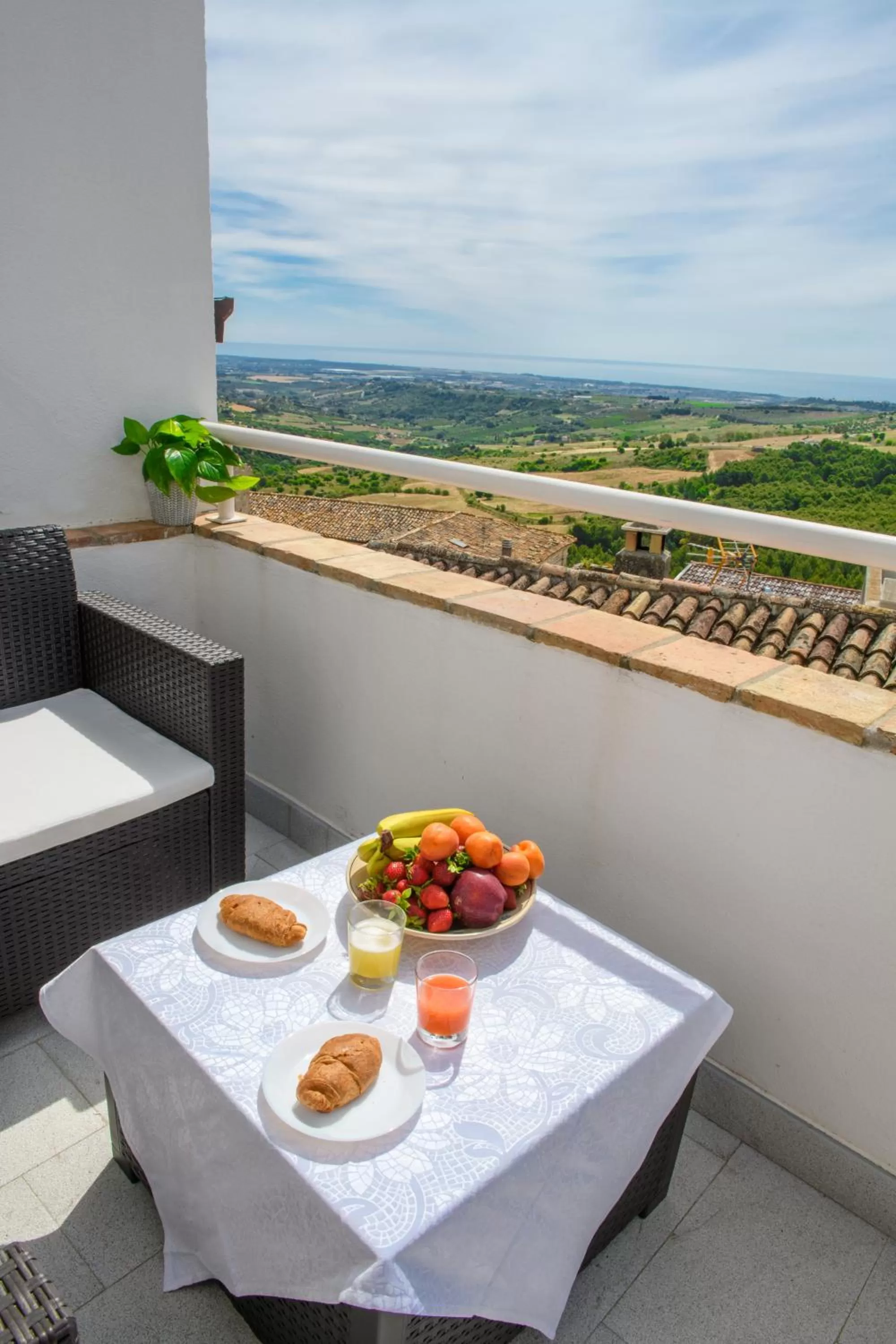 Natural landscape, Balcony/Terrace in Terrazzo sullo Ionio
