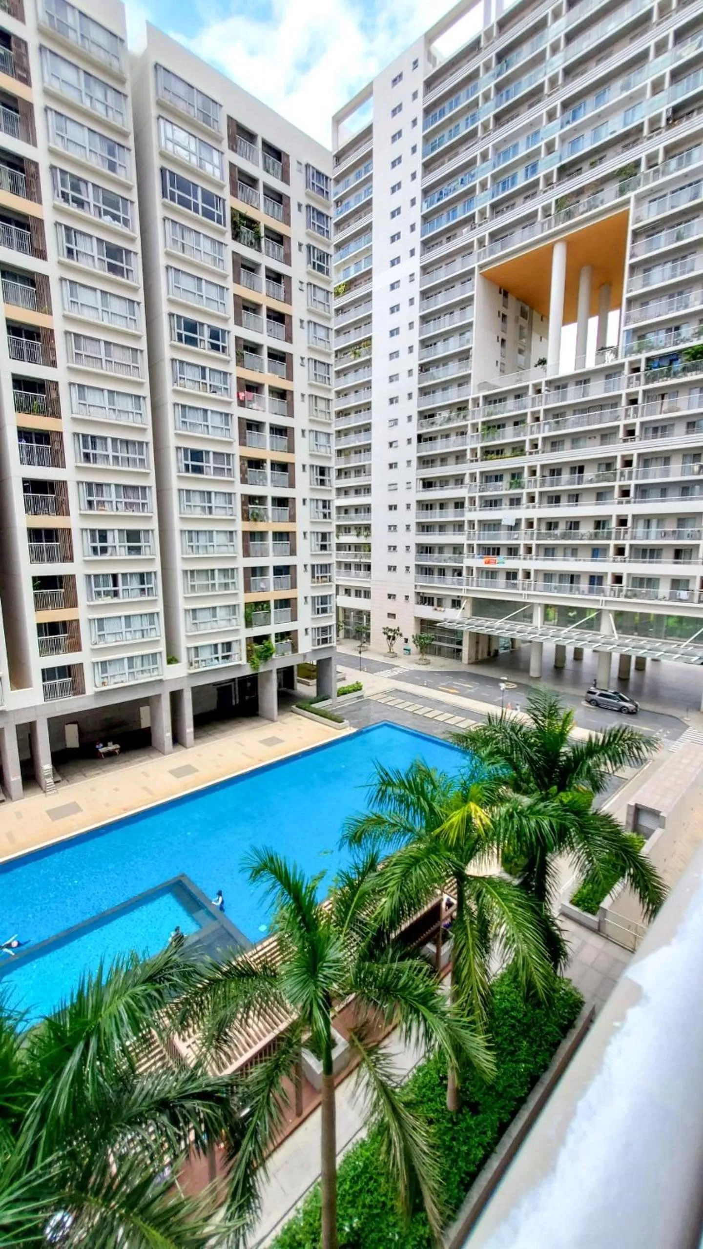 Property building in Scenic Valley Suite