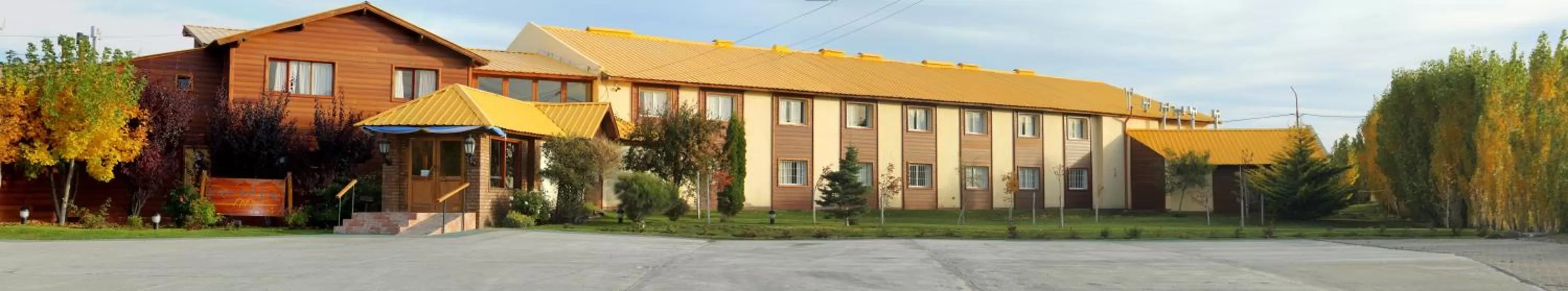 Property building in Hotel Picos Del Sur