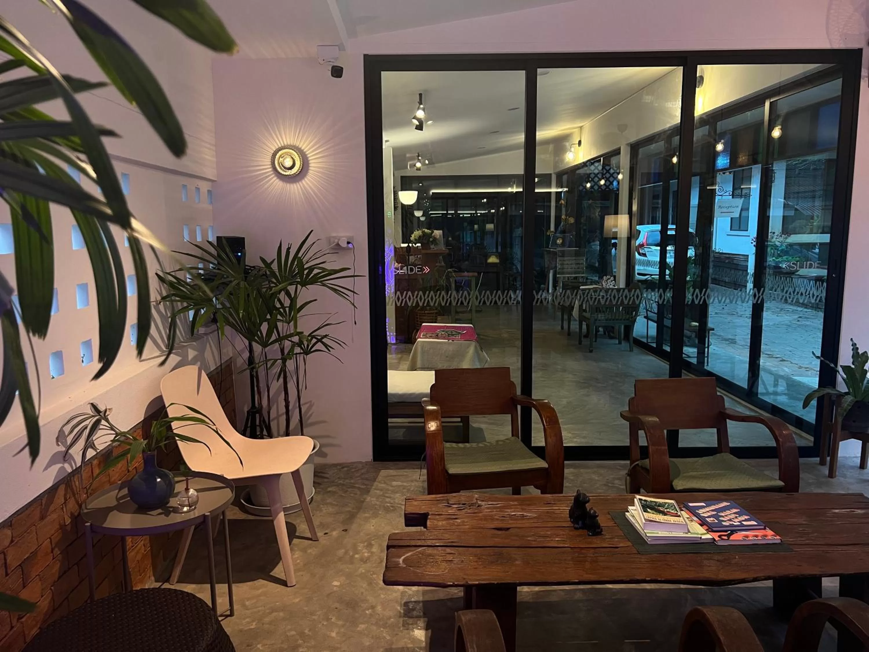 Property building in Pha Thai House