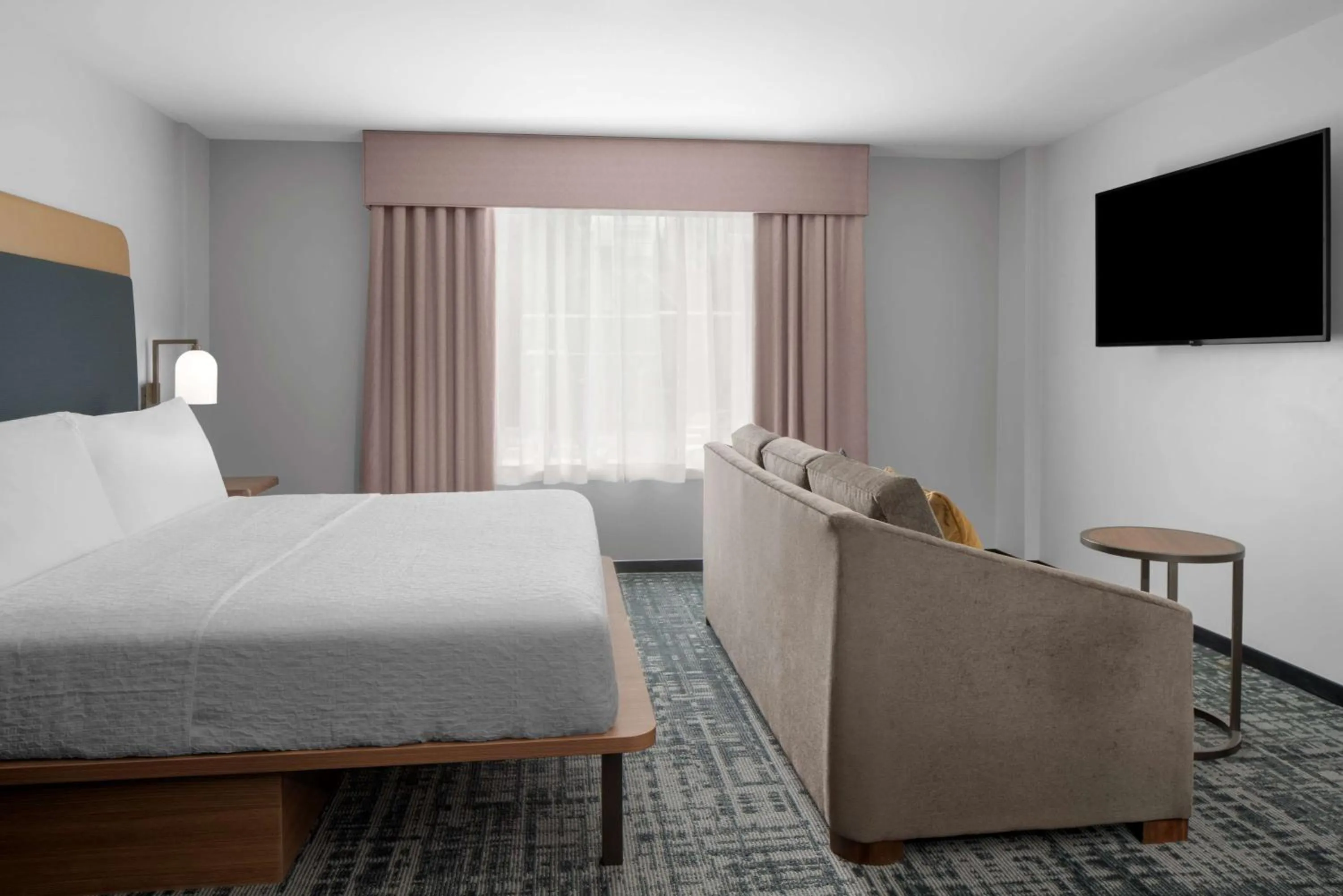 Living room, Bed in Homewood Suites By Hilton Charlotte Uptown First Ward