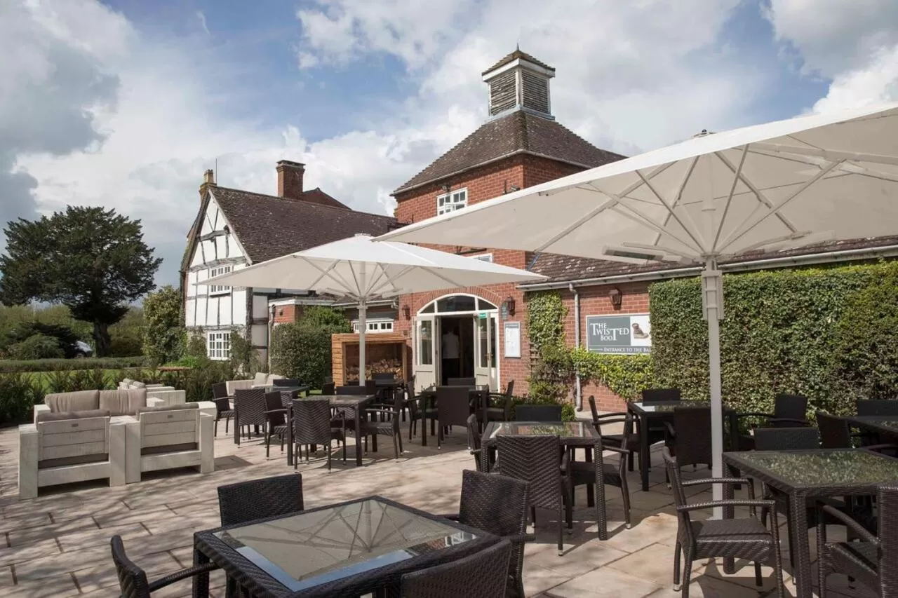 Patio in Kings Court Hotel Alcester, BW Signature Collection