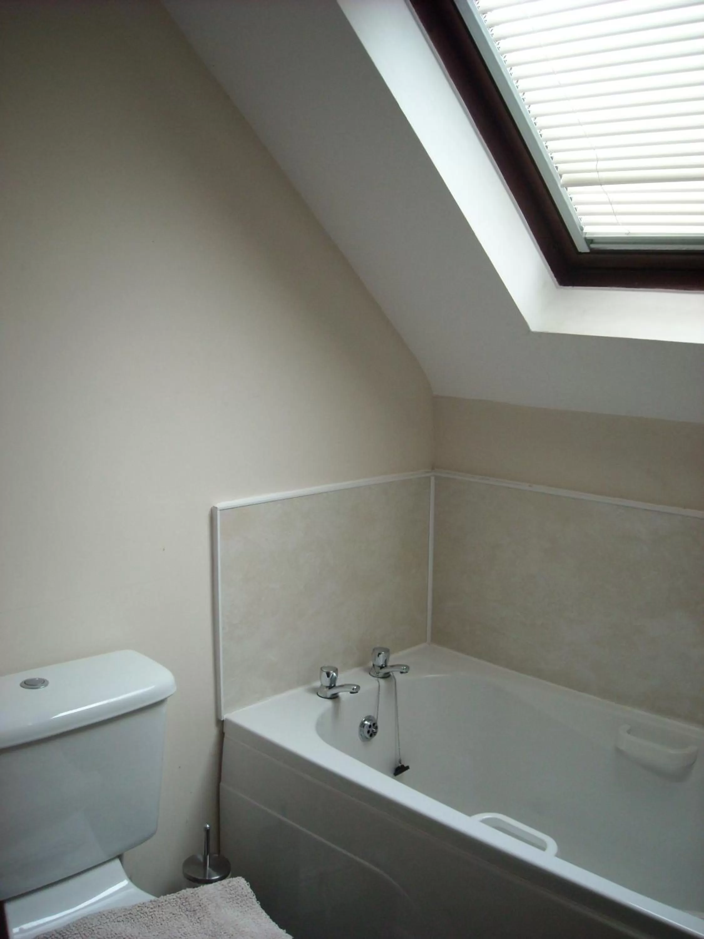 Bathroom in The Embassy Hotel