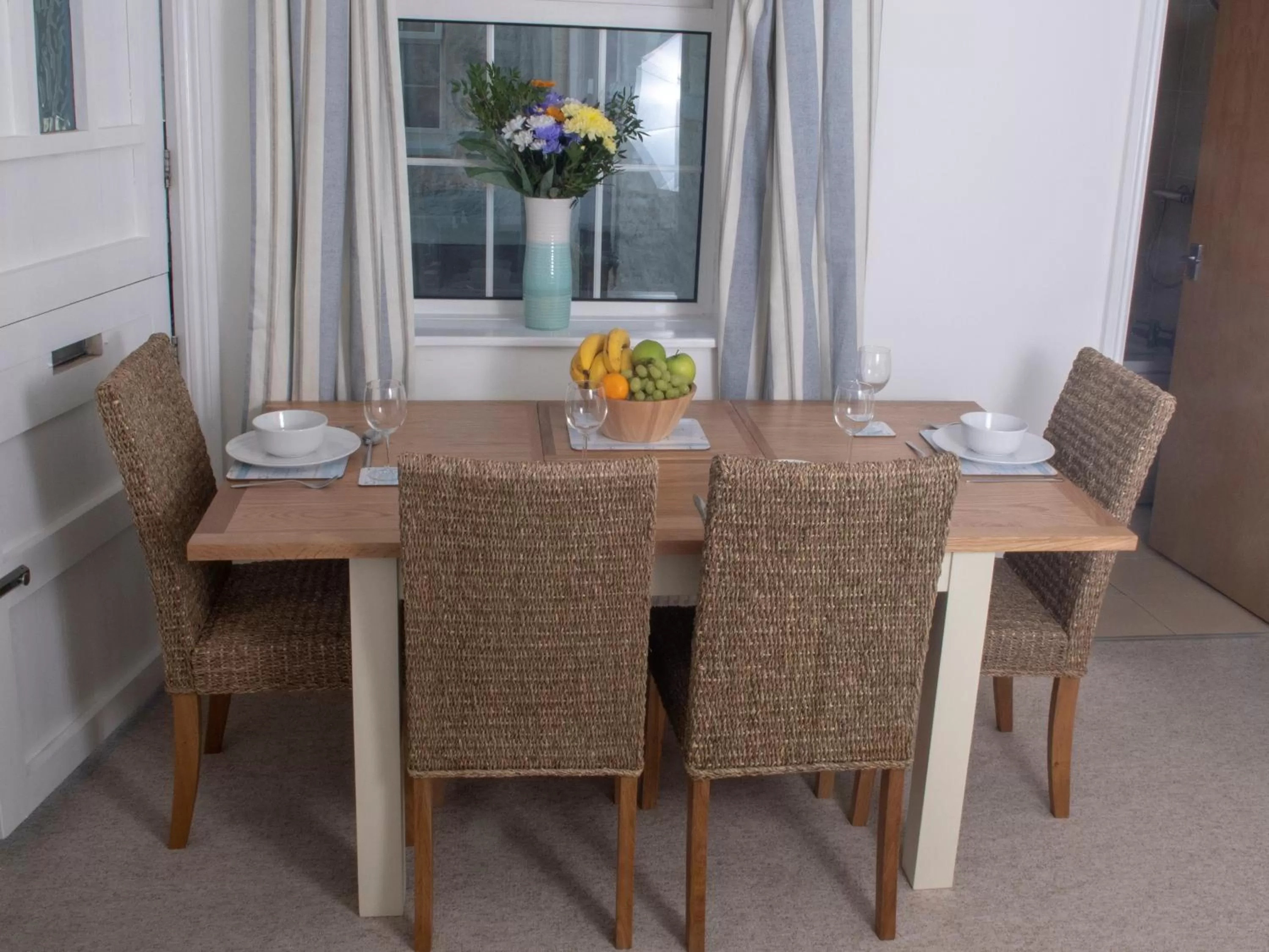 Dining area in Harbour Retreat Trinity Mews