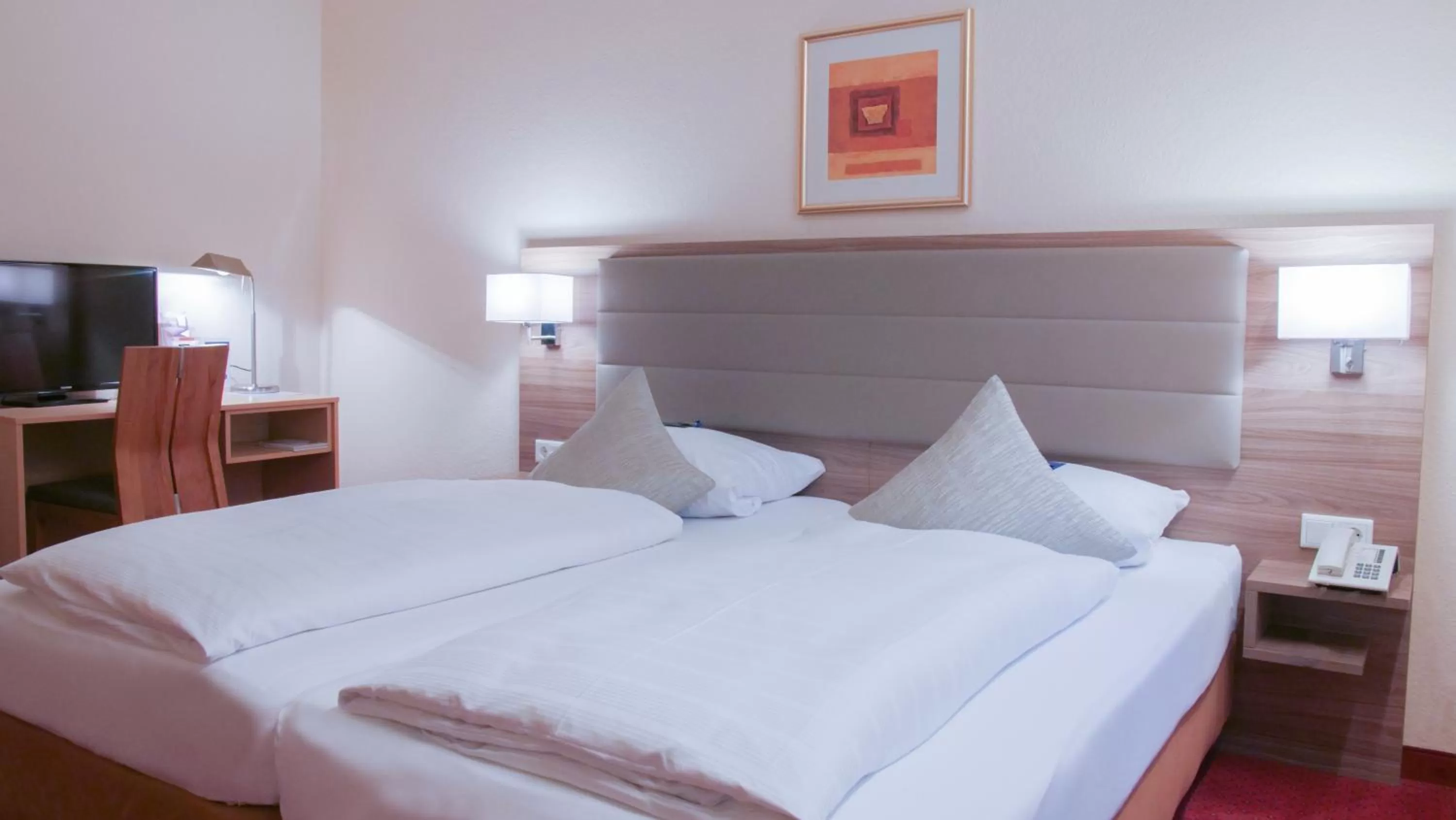 Photo of the whole room, Bed in Comfort Garni Stadtzentrum Hotel