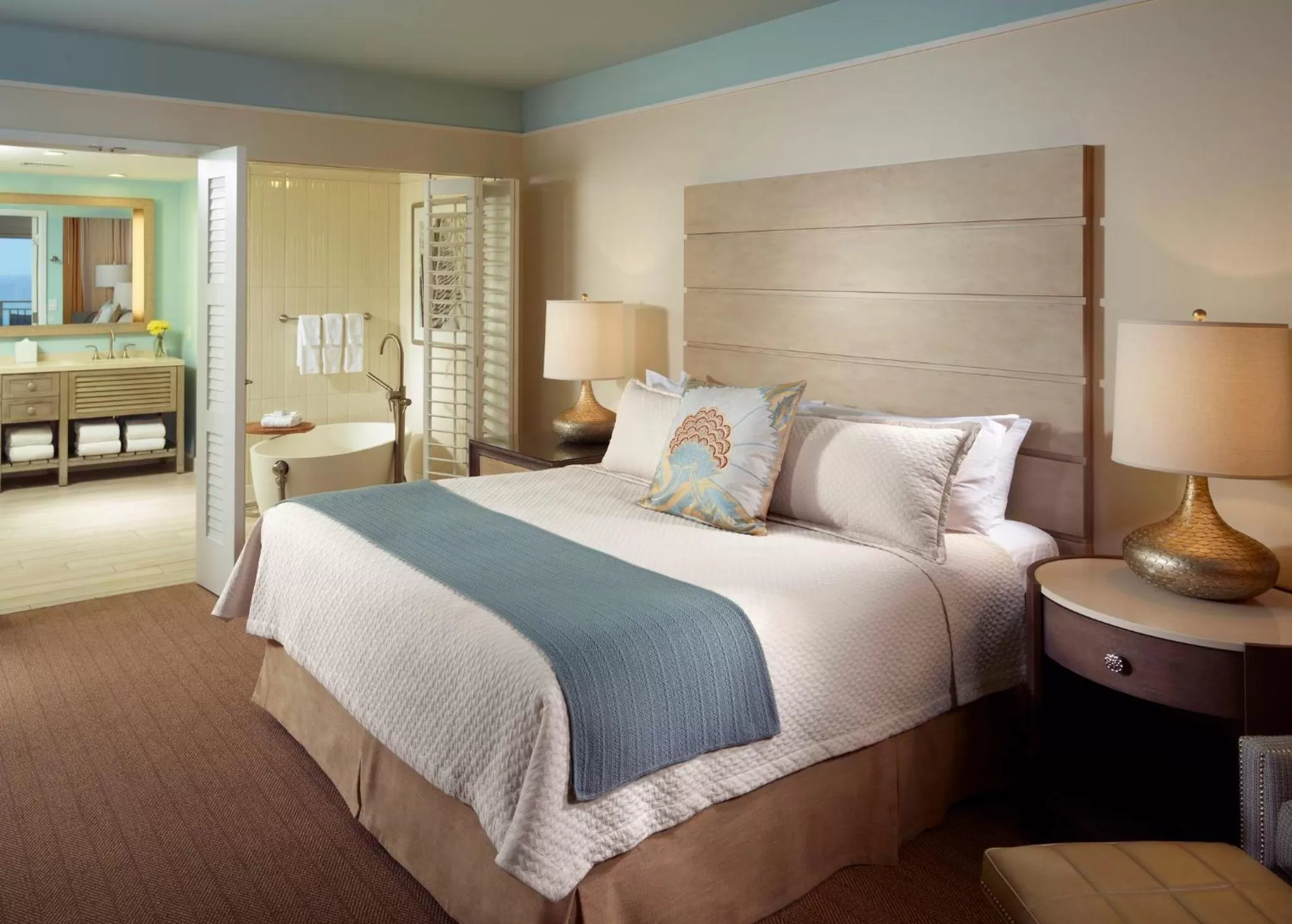 Photo of the whole room, Bed in Omni Amelia Island Resort & Spa