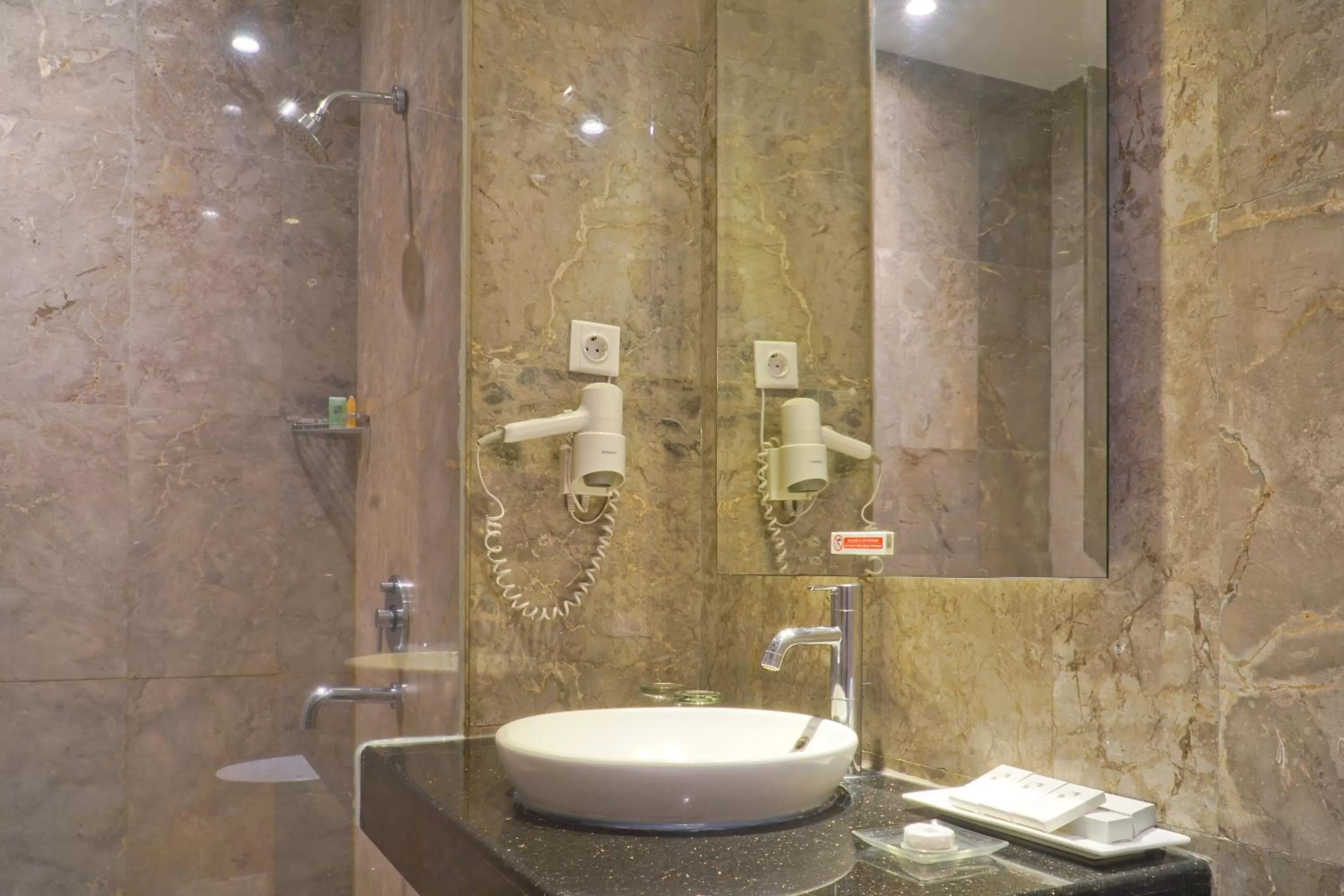 Deluxe King Room with Pool View in Swiss-Belhotel Lampung