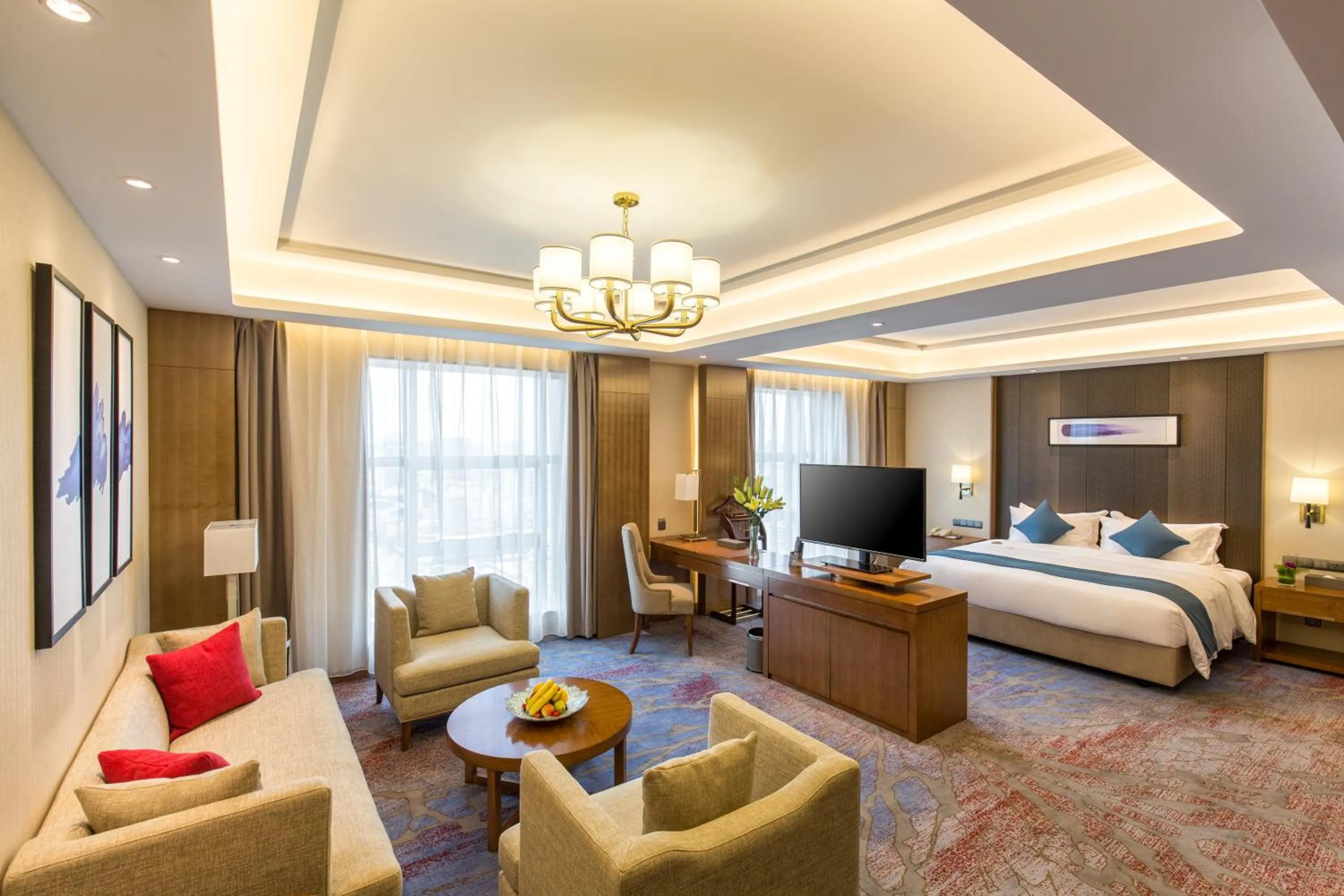 Bed in Wan Yue Grand Skylight Hotel