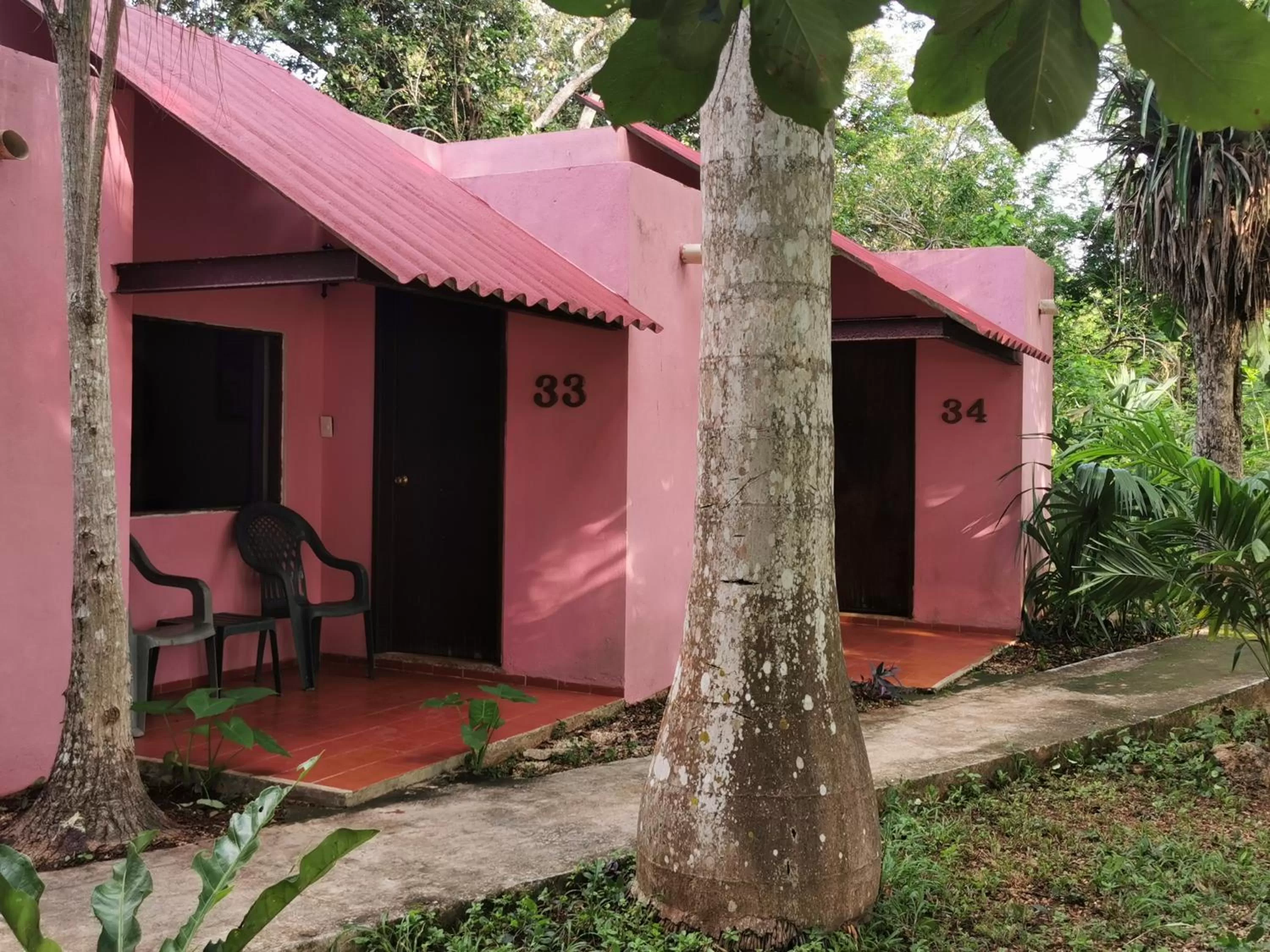 Property building in Hotel Doralba Inn Chichen