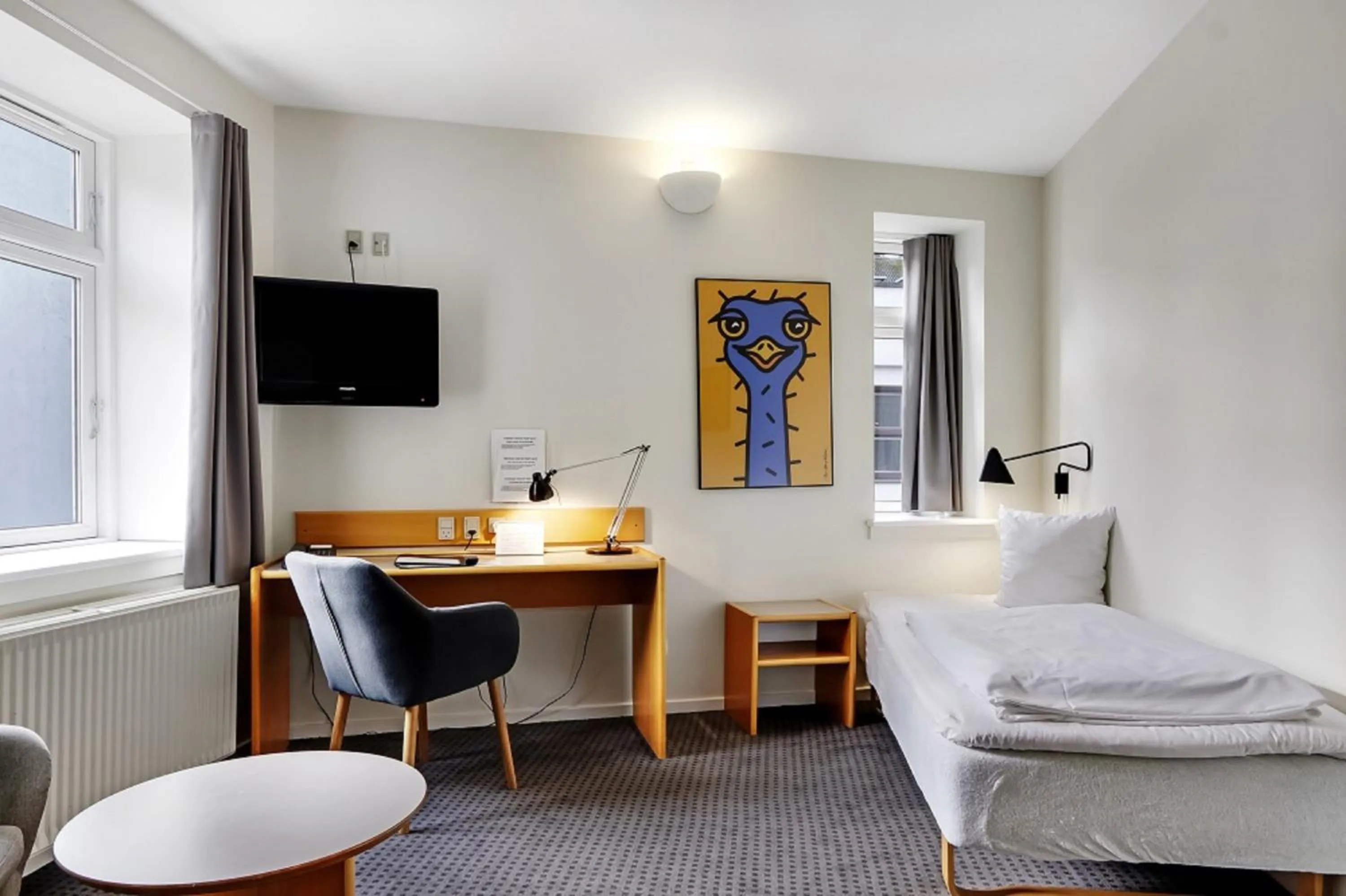 Photo of the whole room, Bed in Hotel Garni