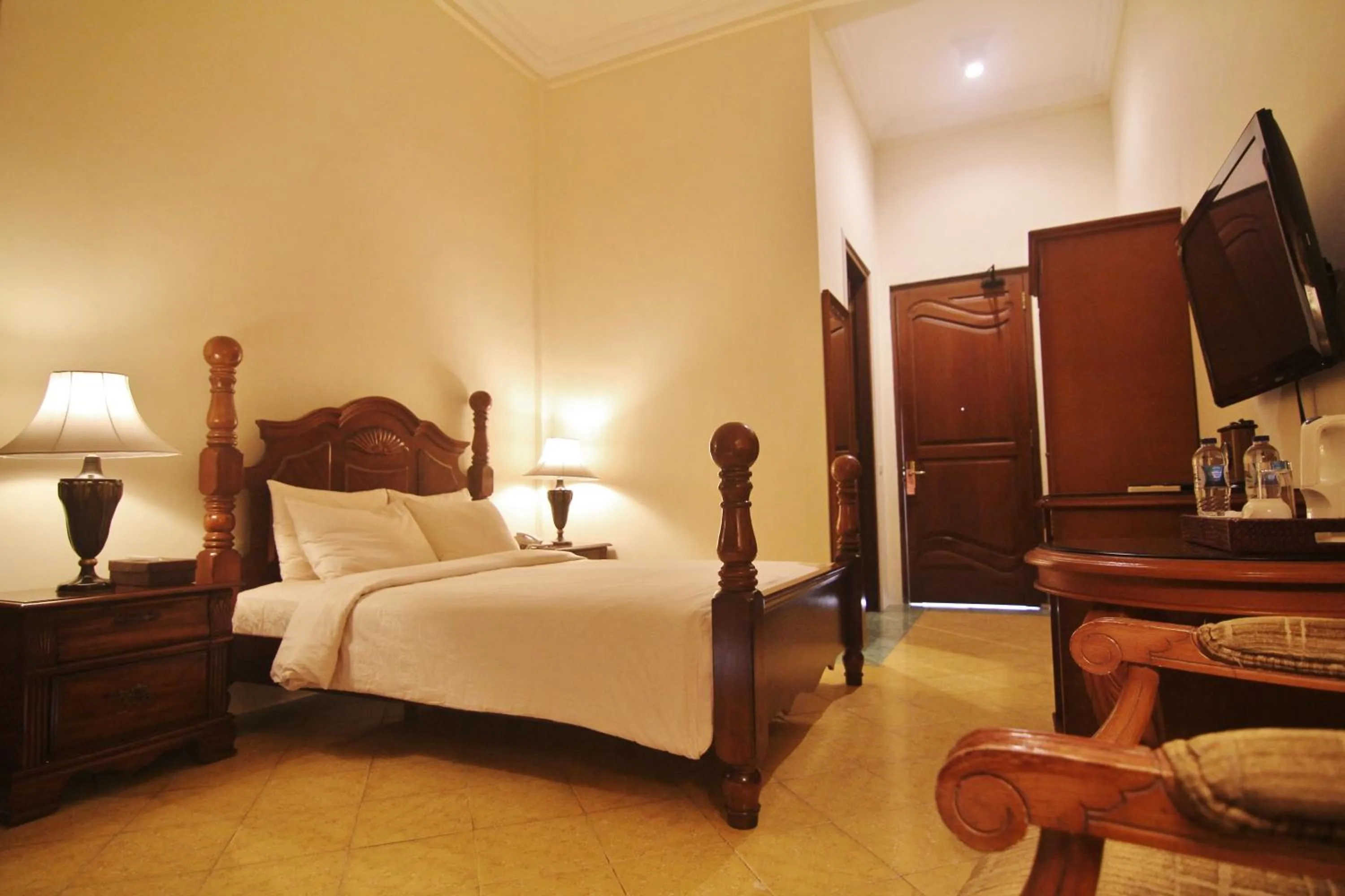 Bed in Sarasvati Borobudur