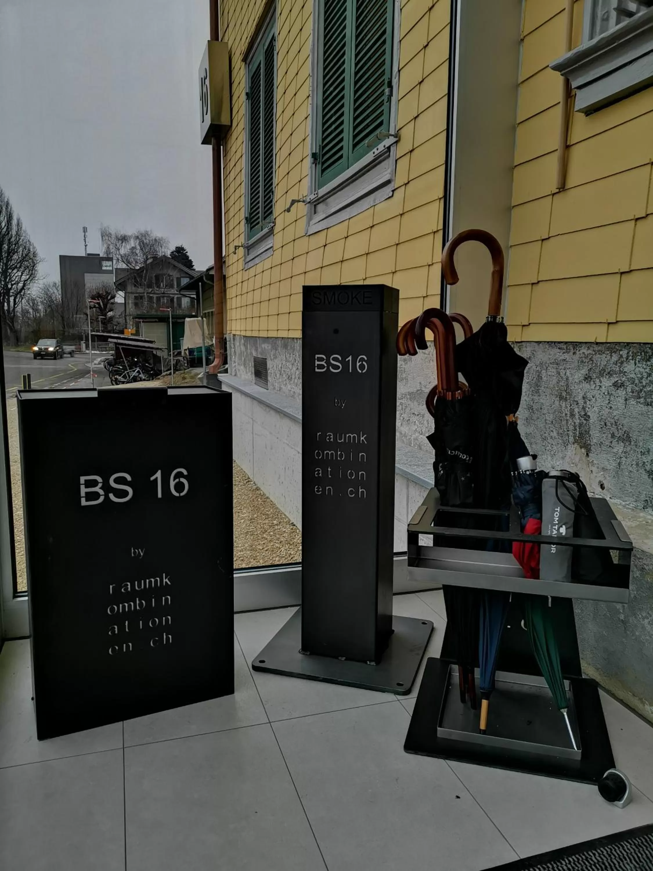 Street view in Boutique Hotel BS16 before Bern City Parking gratis