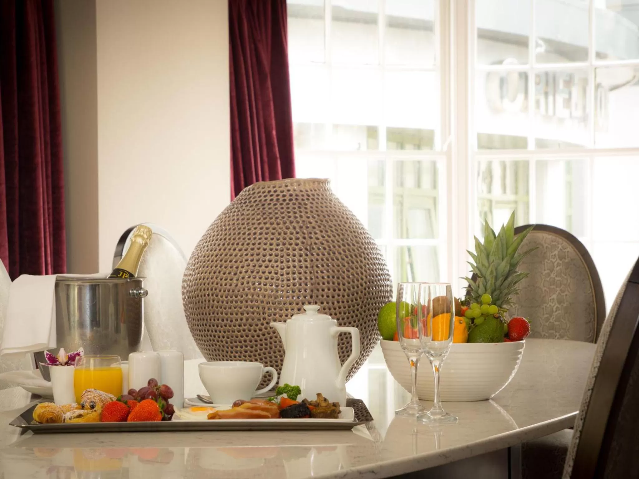 Drinks in Talbot Hotel Cork