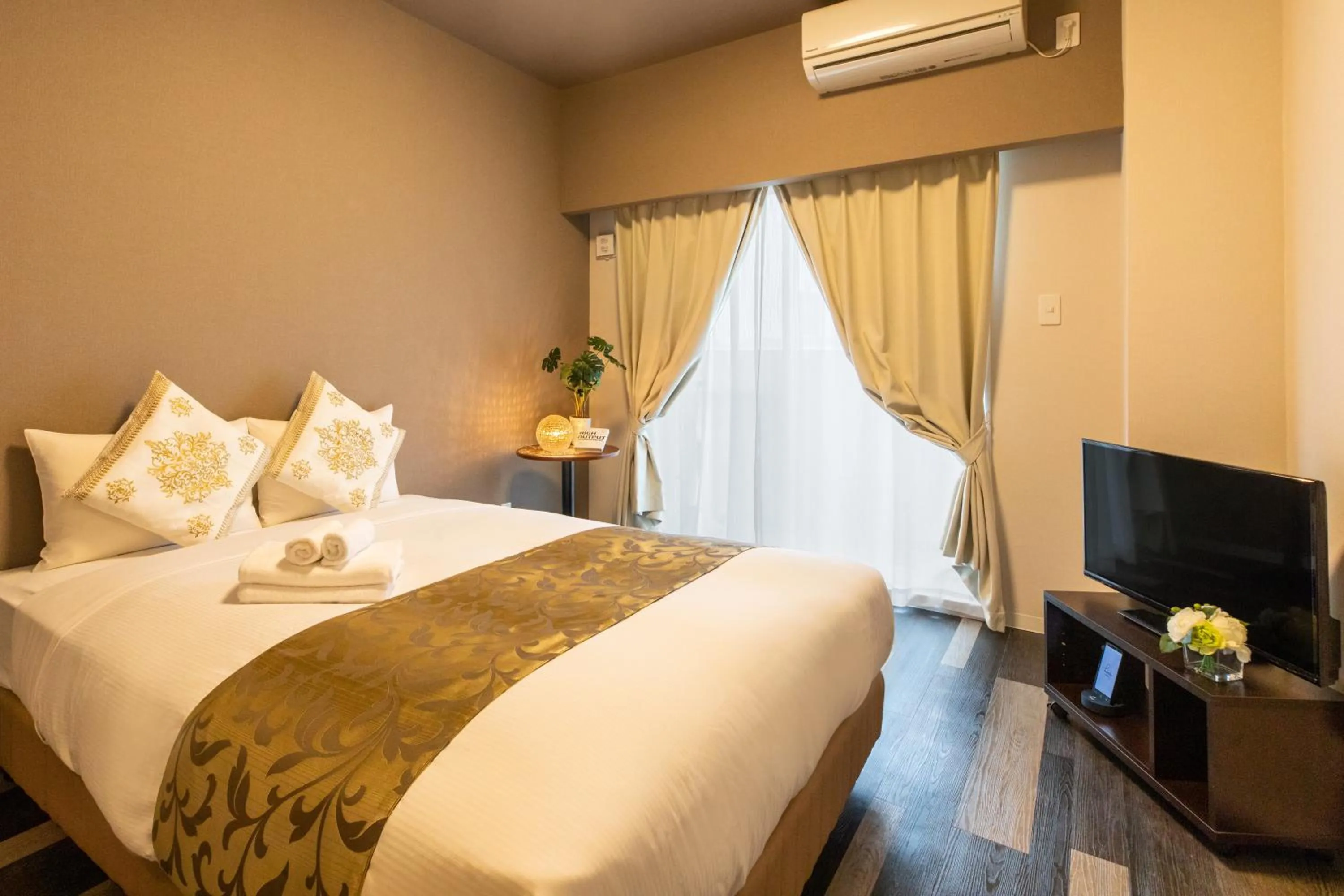 Bed in Mr. Kinjo in MIHARA