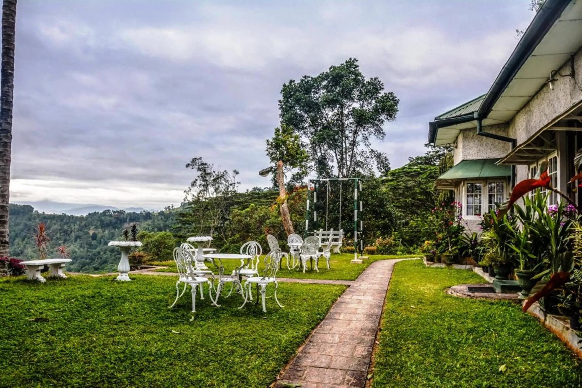 Facade/entrance in Hatale Tea Estate Bungalow