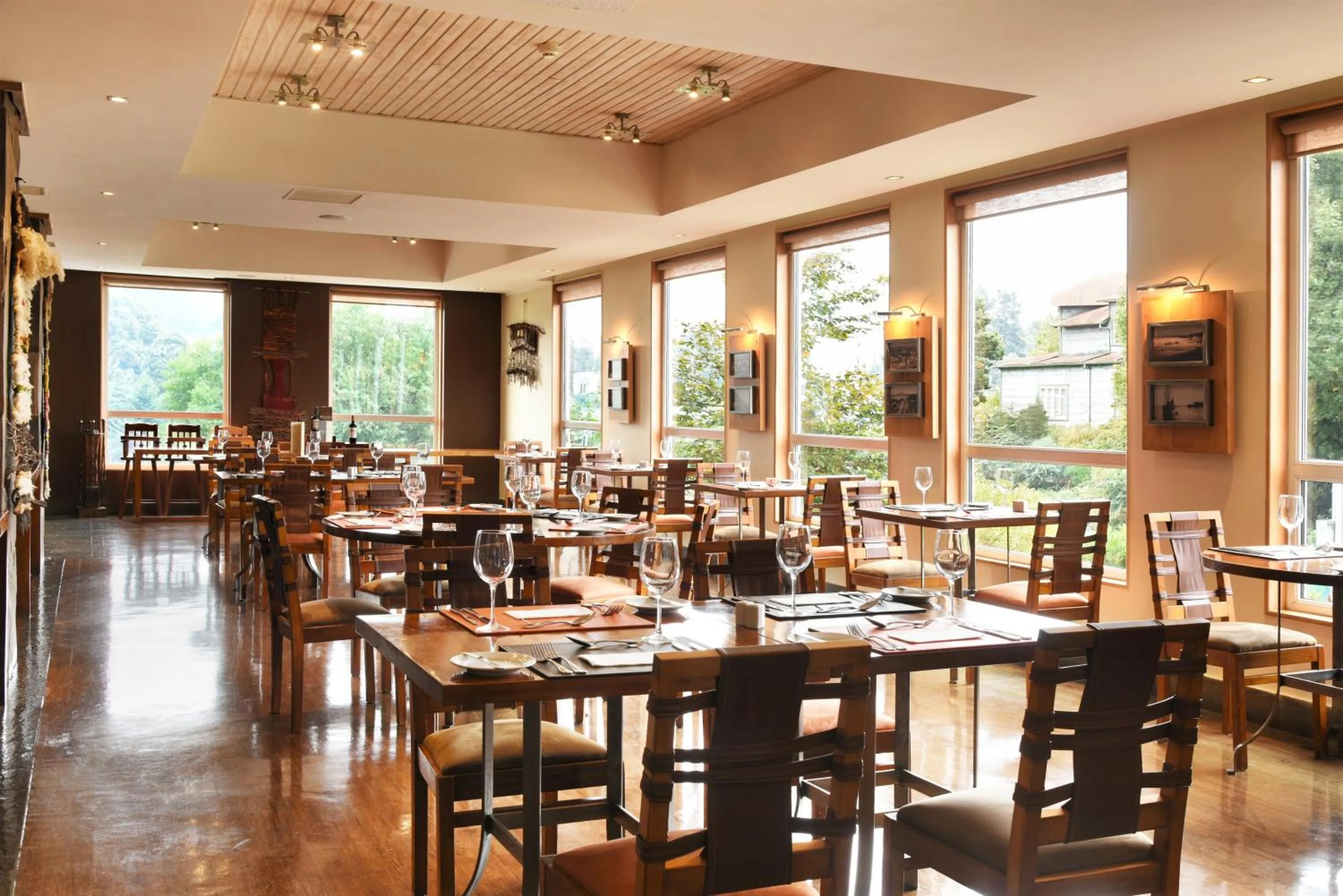 Restaurant/places to eat in Solace Hotel Puerto Varas