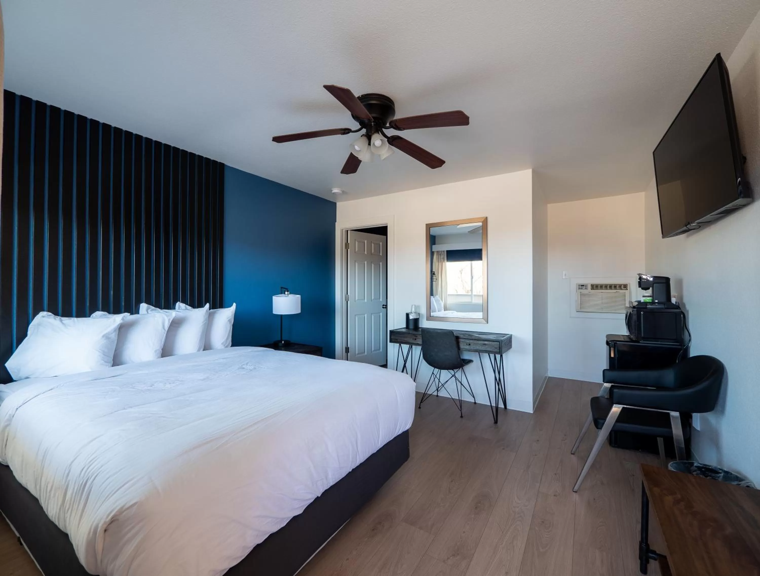 Bed in Balanced Rock Inn