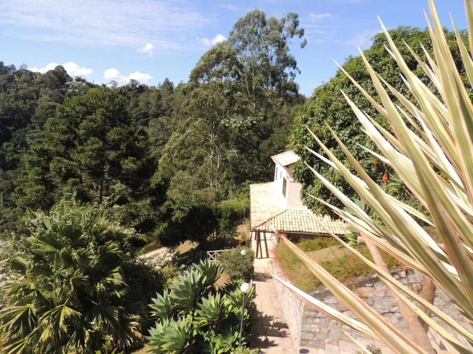 Garden view in Pousada R.N.C. Nosso Paraíso