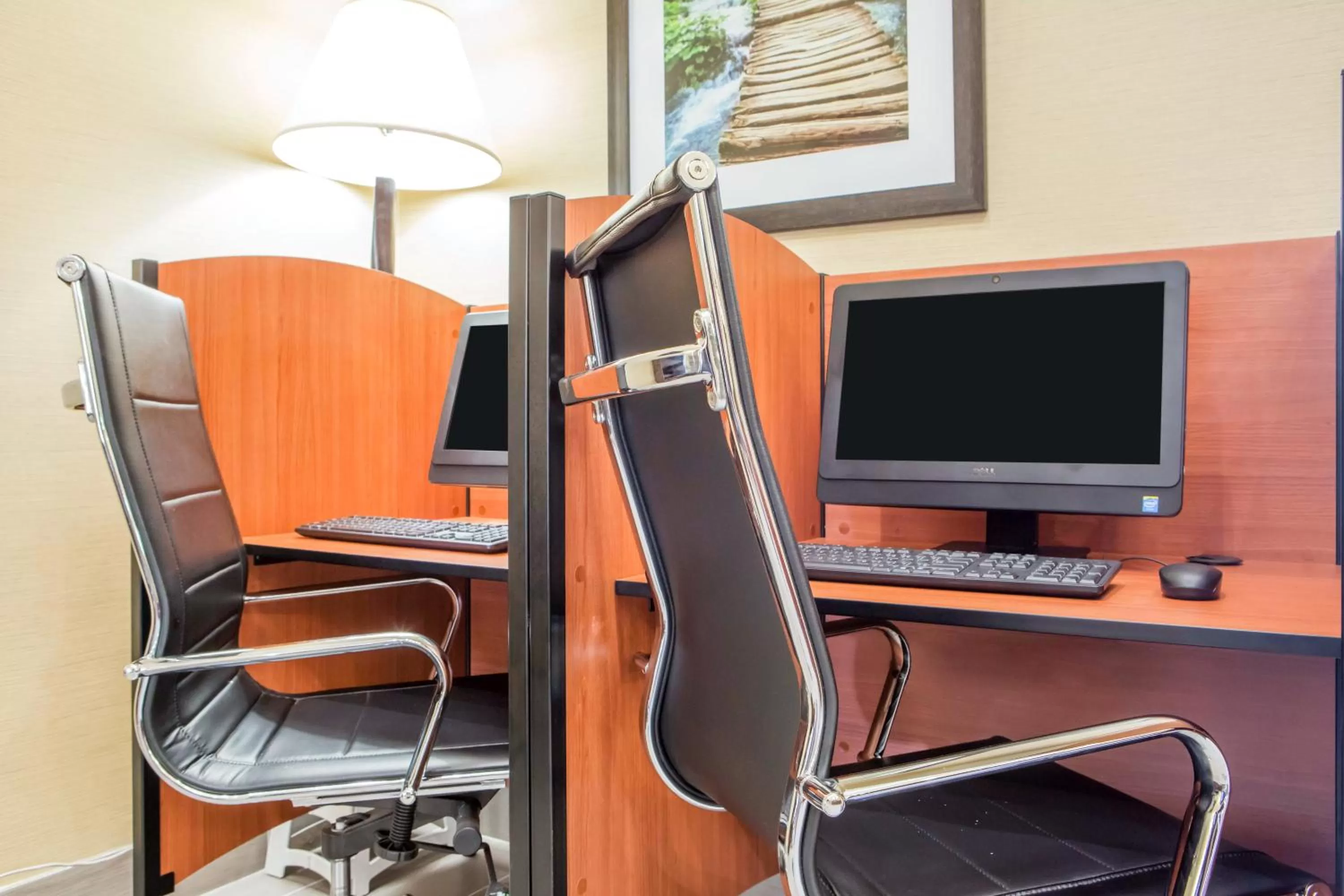 Business facilities in Hawthorn Extended Stay by Wyndham Milwaukee Airport