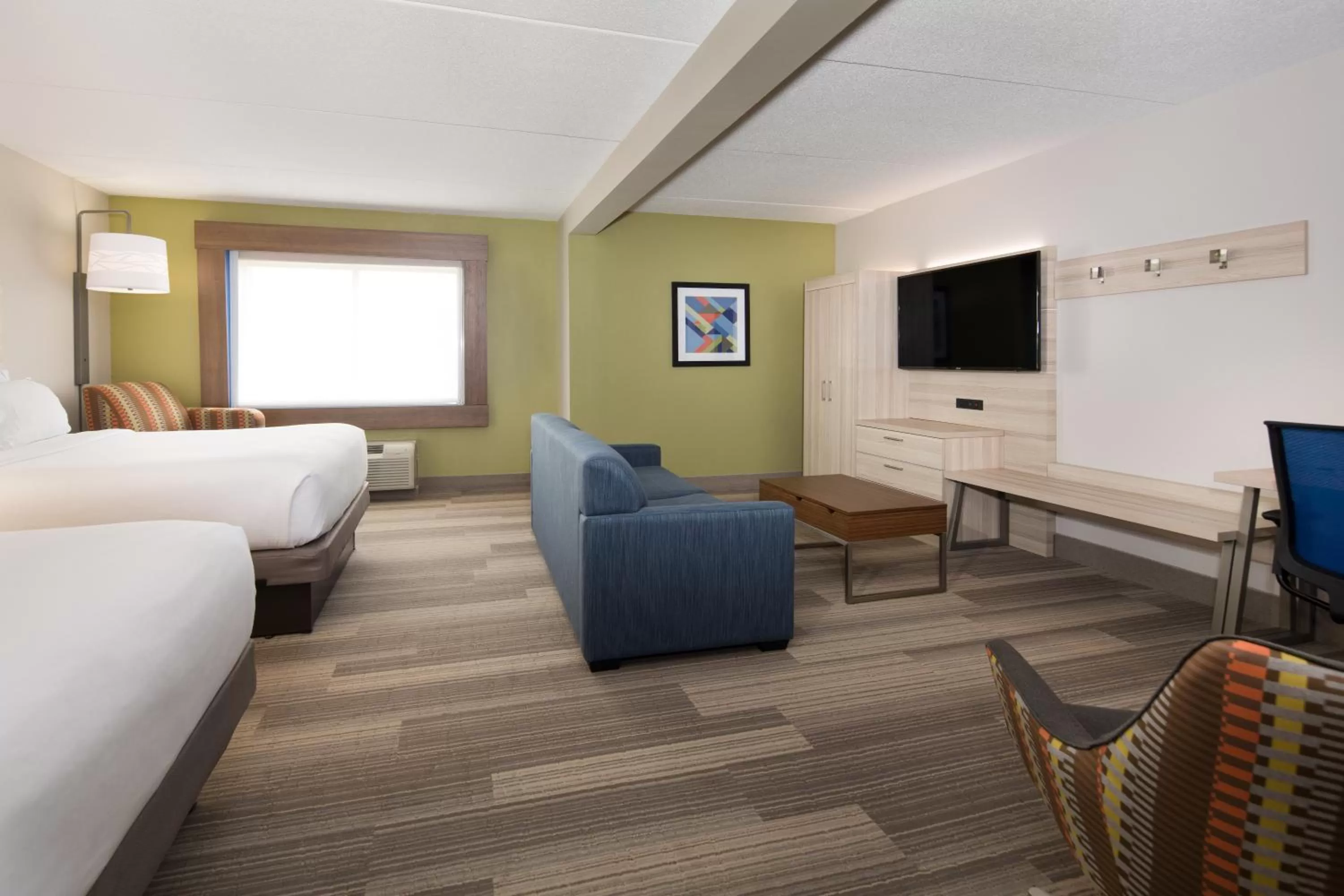 Photo of the whole room, Bed in Holiday Inn Express Louisville Northeast by IHG