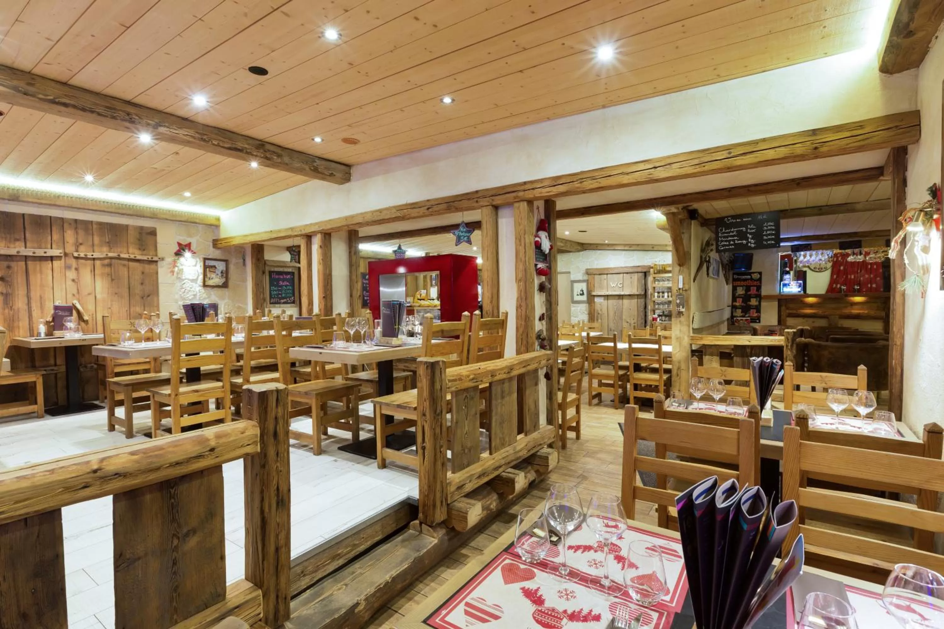 Restaurant/places to eat in Le Saint Antoine